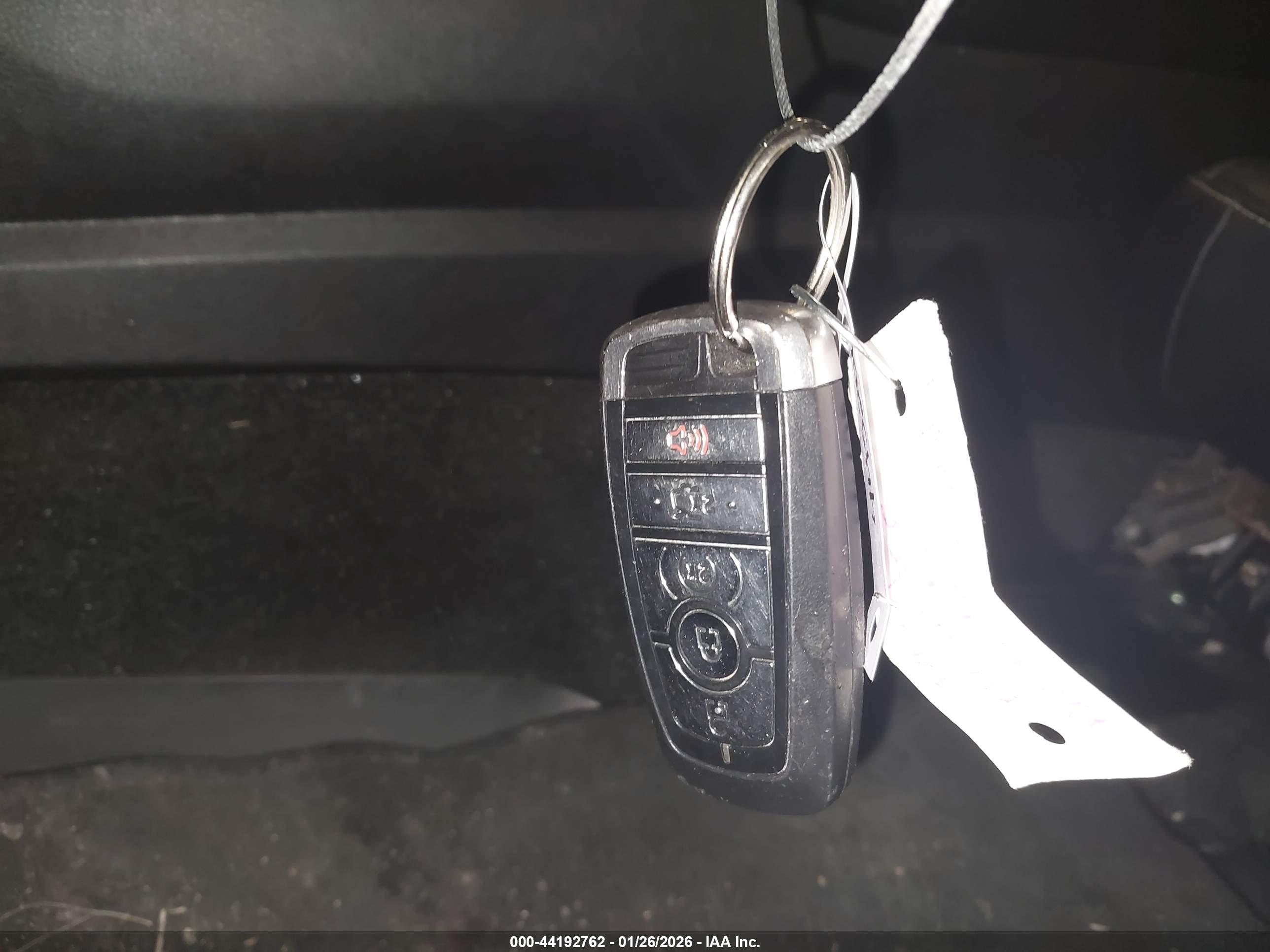 FORD FUSION image 11