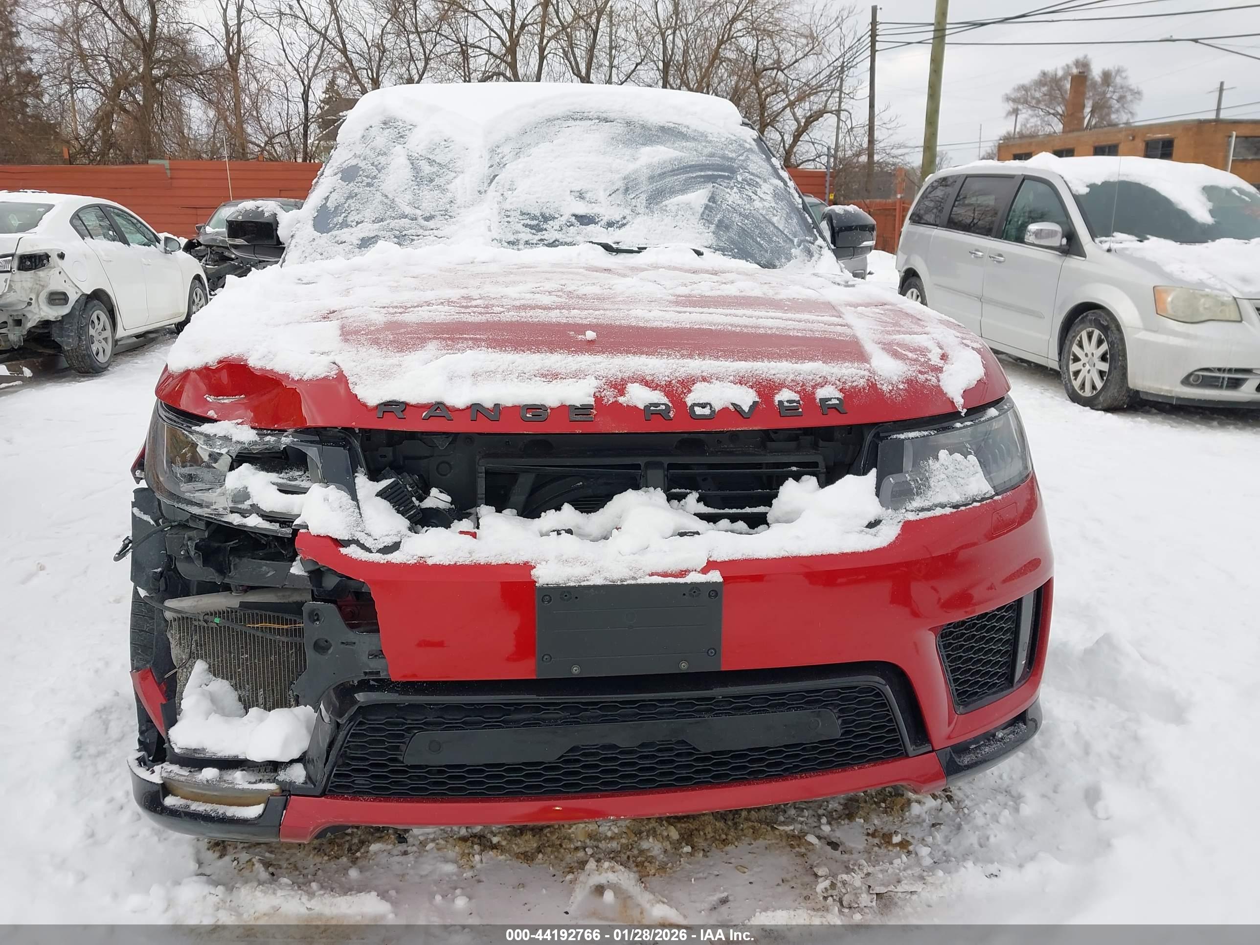 LAND ROVER image 6