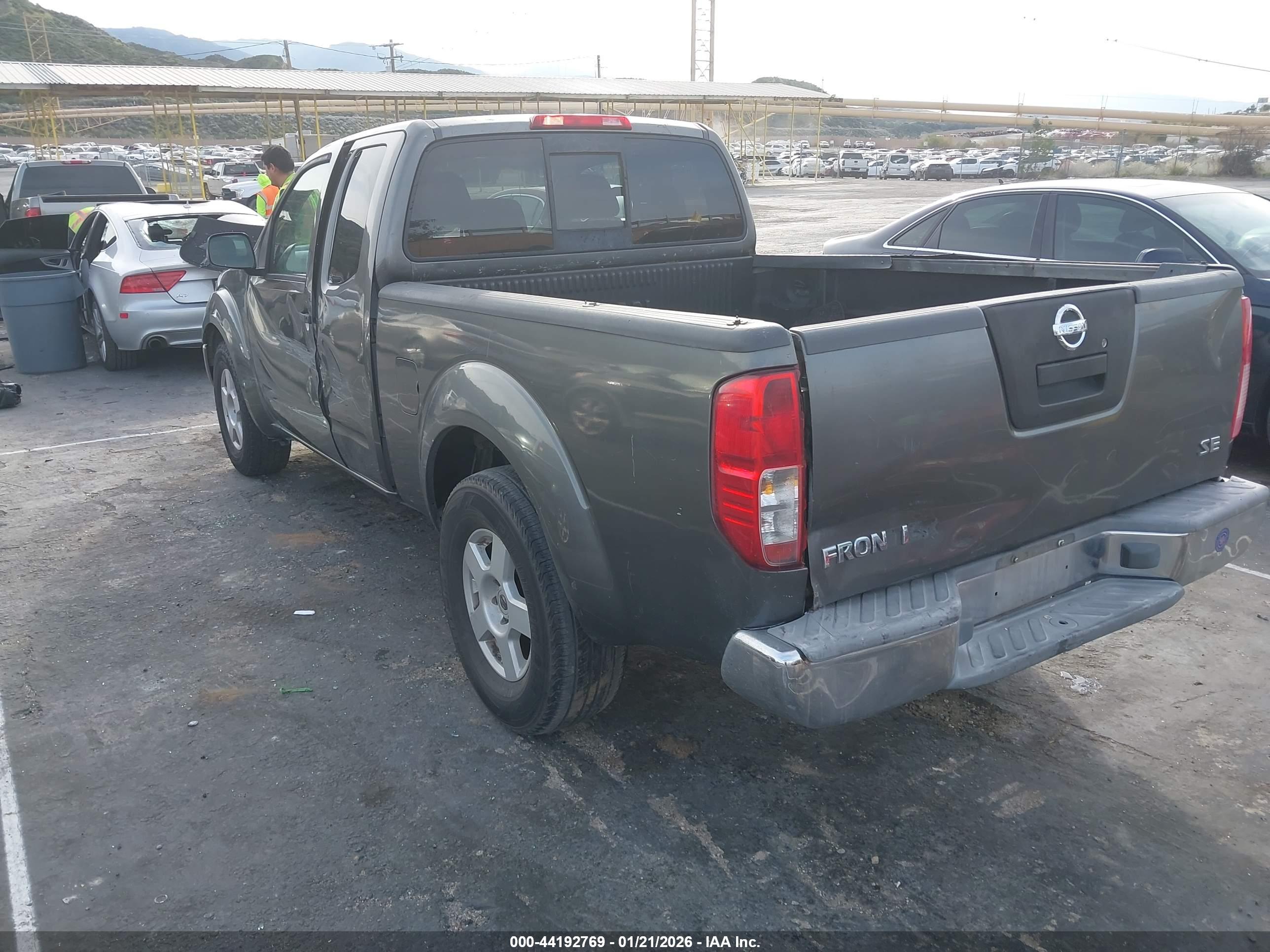 NISSAN FRONTIER image 3