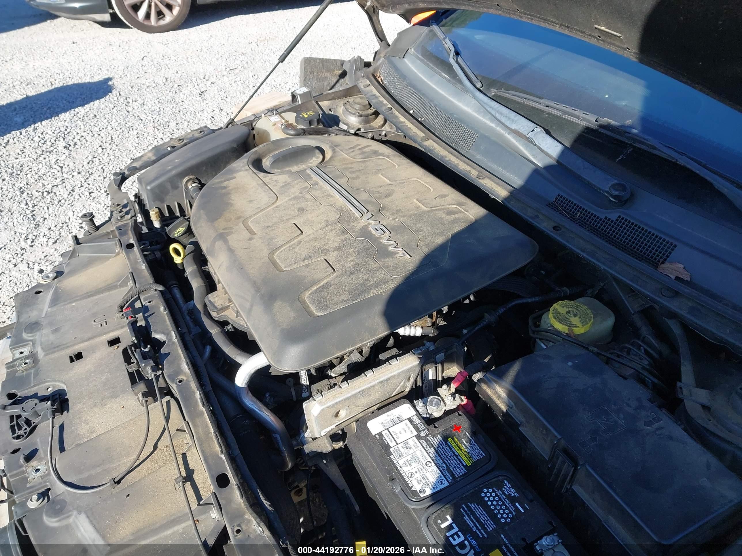 CHRYSLER 200 image 10