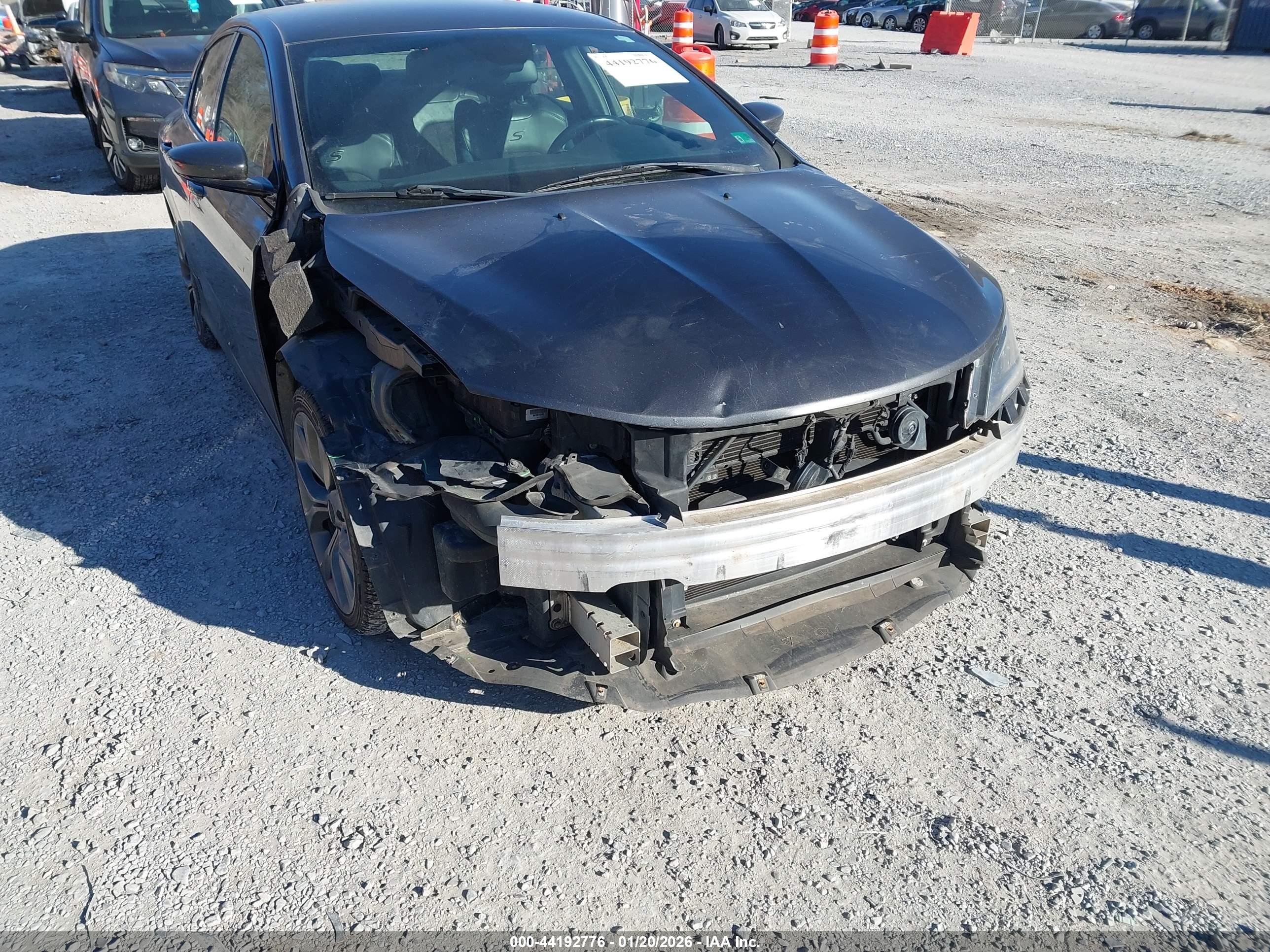 CHRYSLER 200 image 6