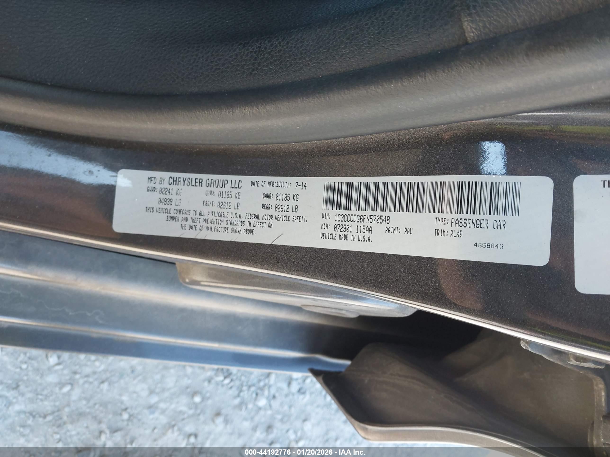 CHRYSLER 200 image 9