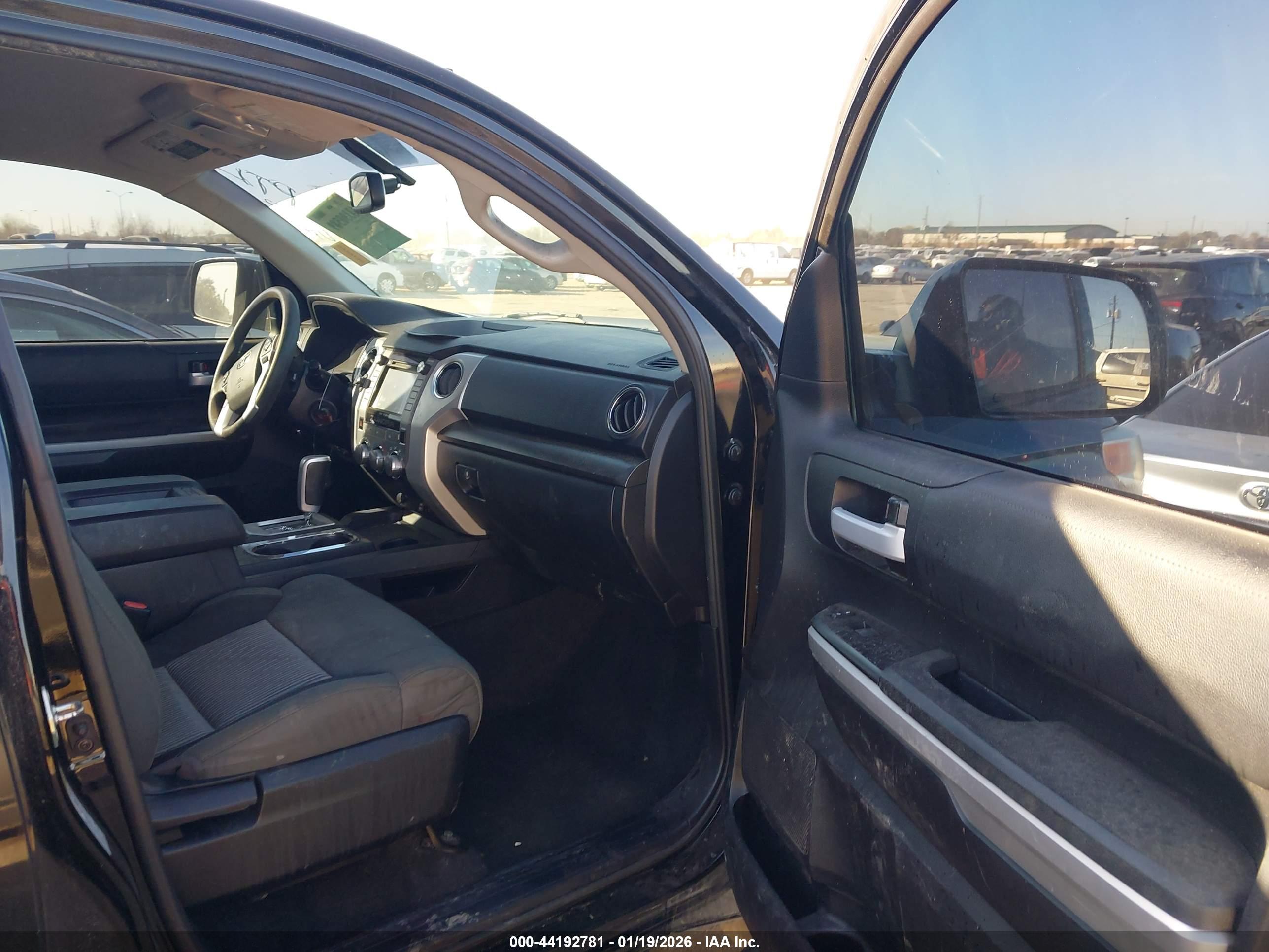 TOYOTA TUNDRA image 5