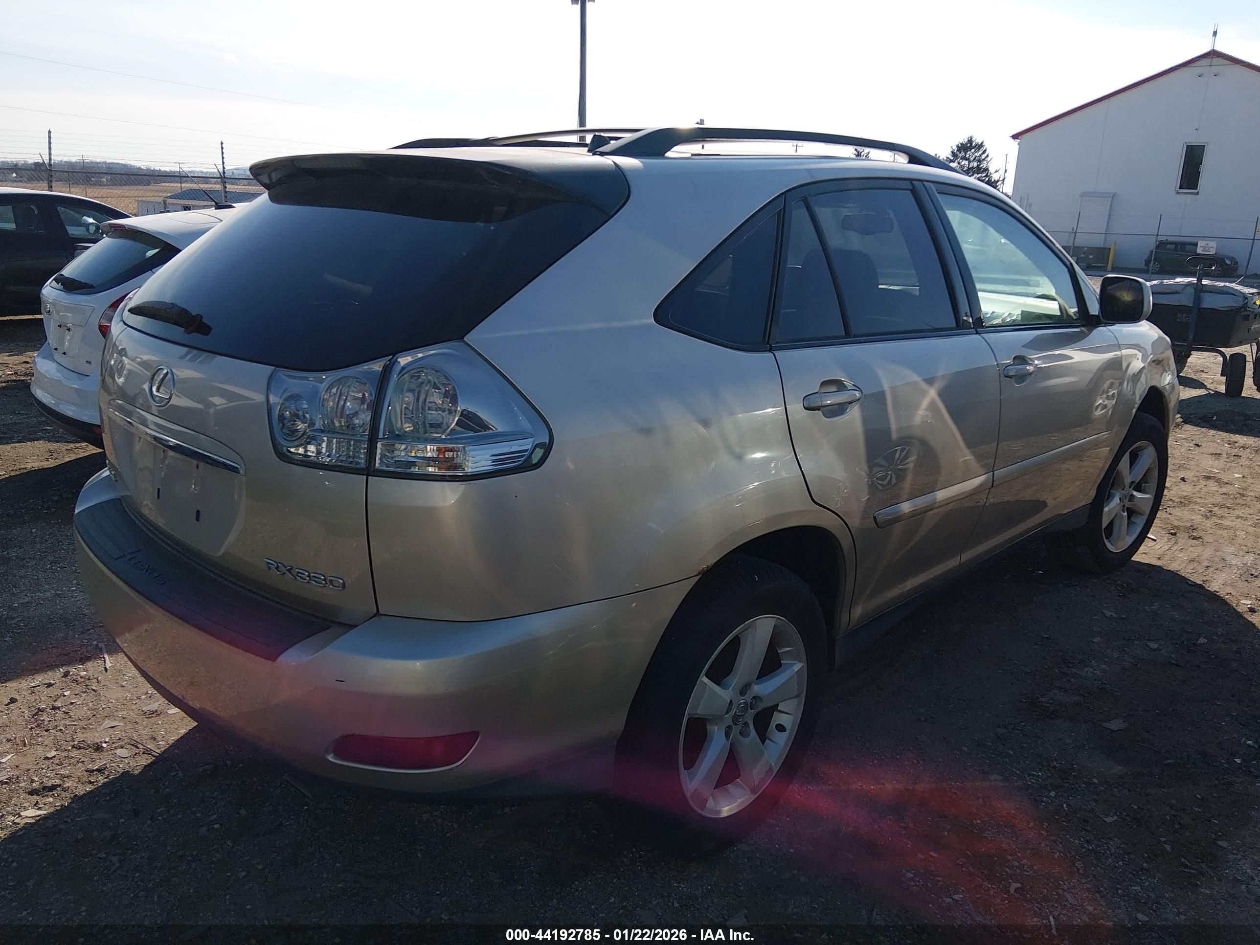 LEXUS RX image 4