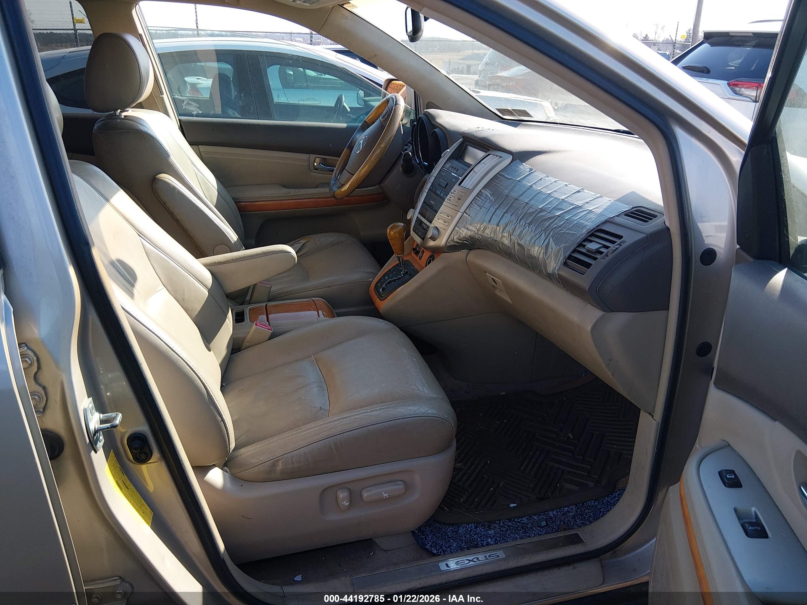 LEXUS RX image 5