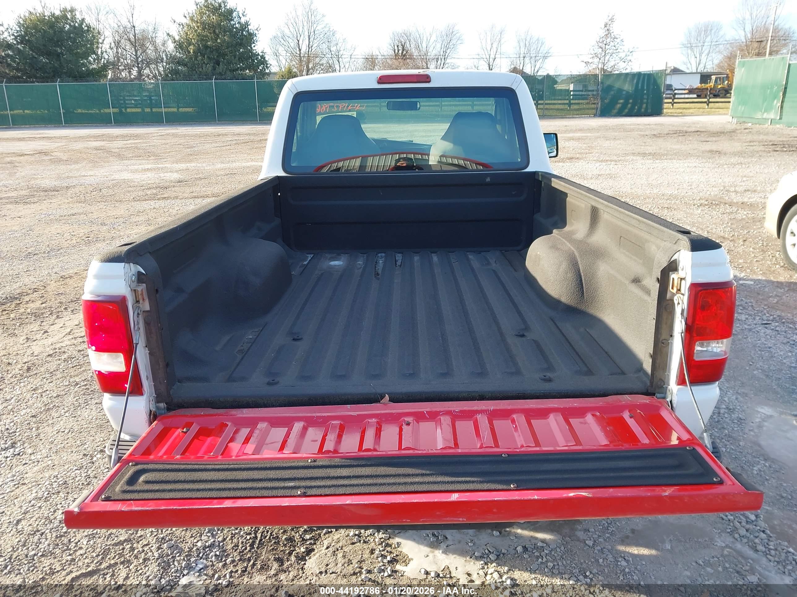 FORD RANGER image 8