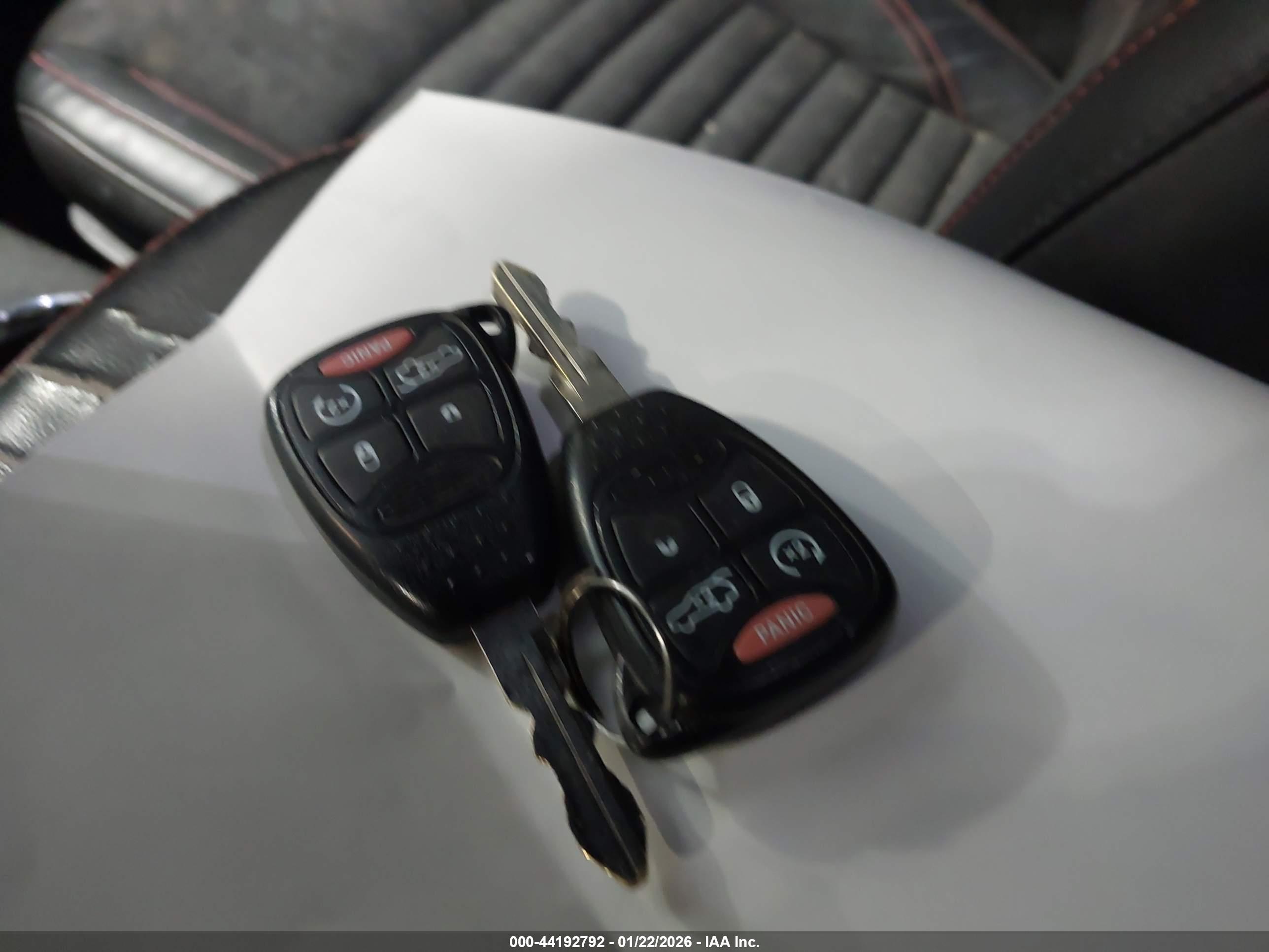 DODGE AVENGER image 11