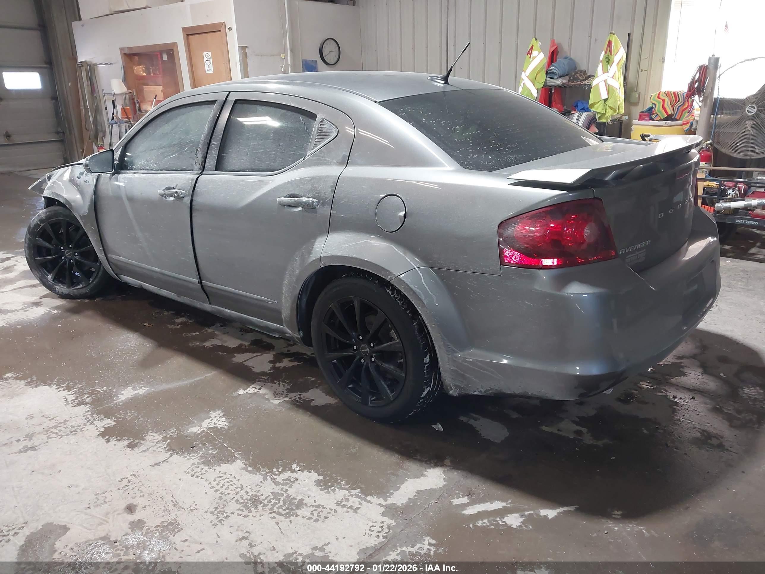 DODGE AVENGER image 3