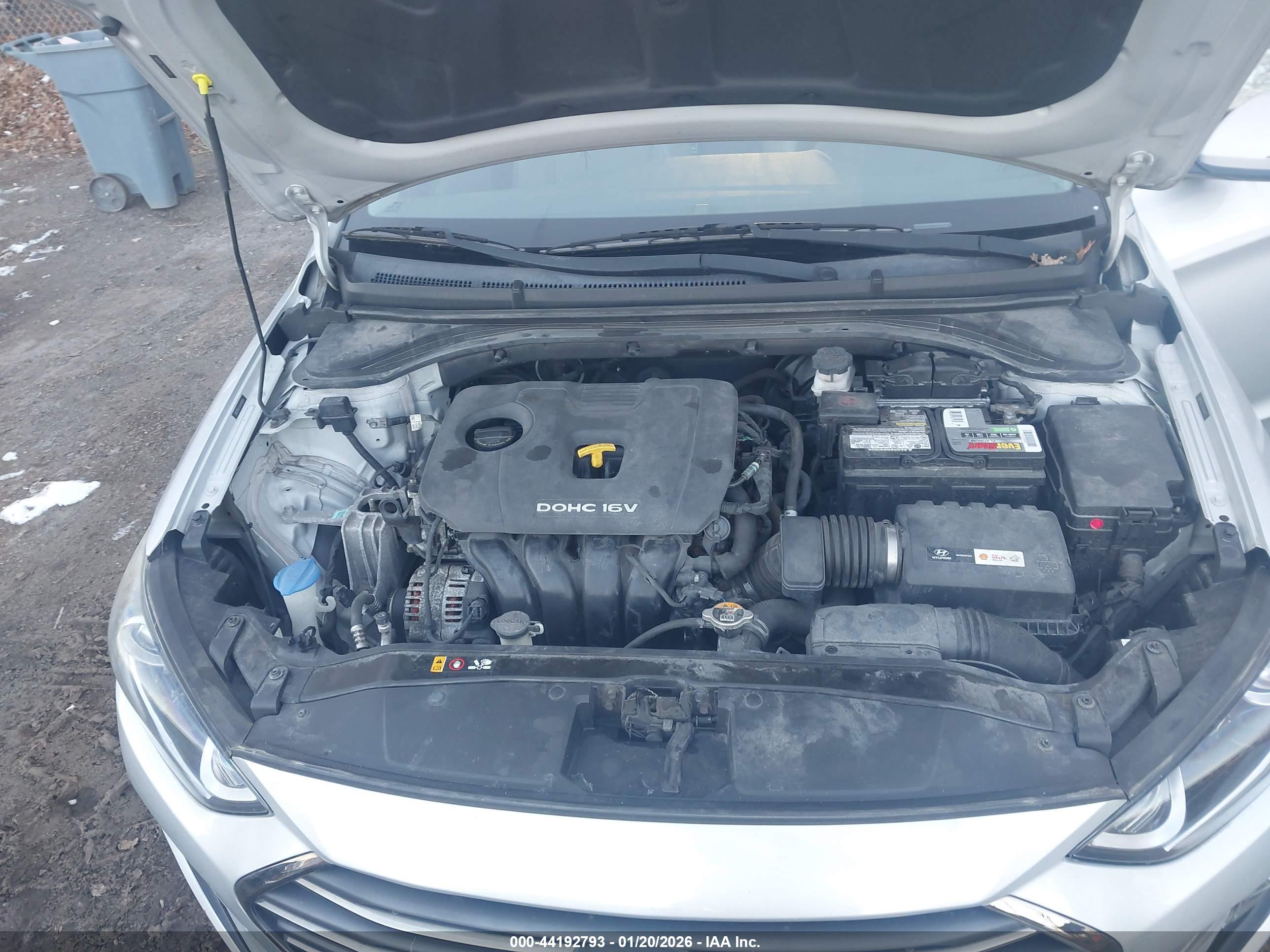 HYUNDAI ELANTRA image 10