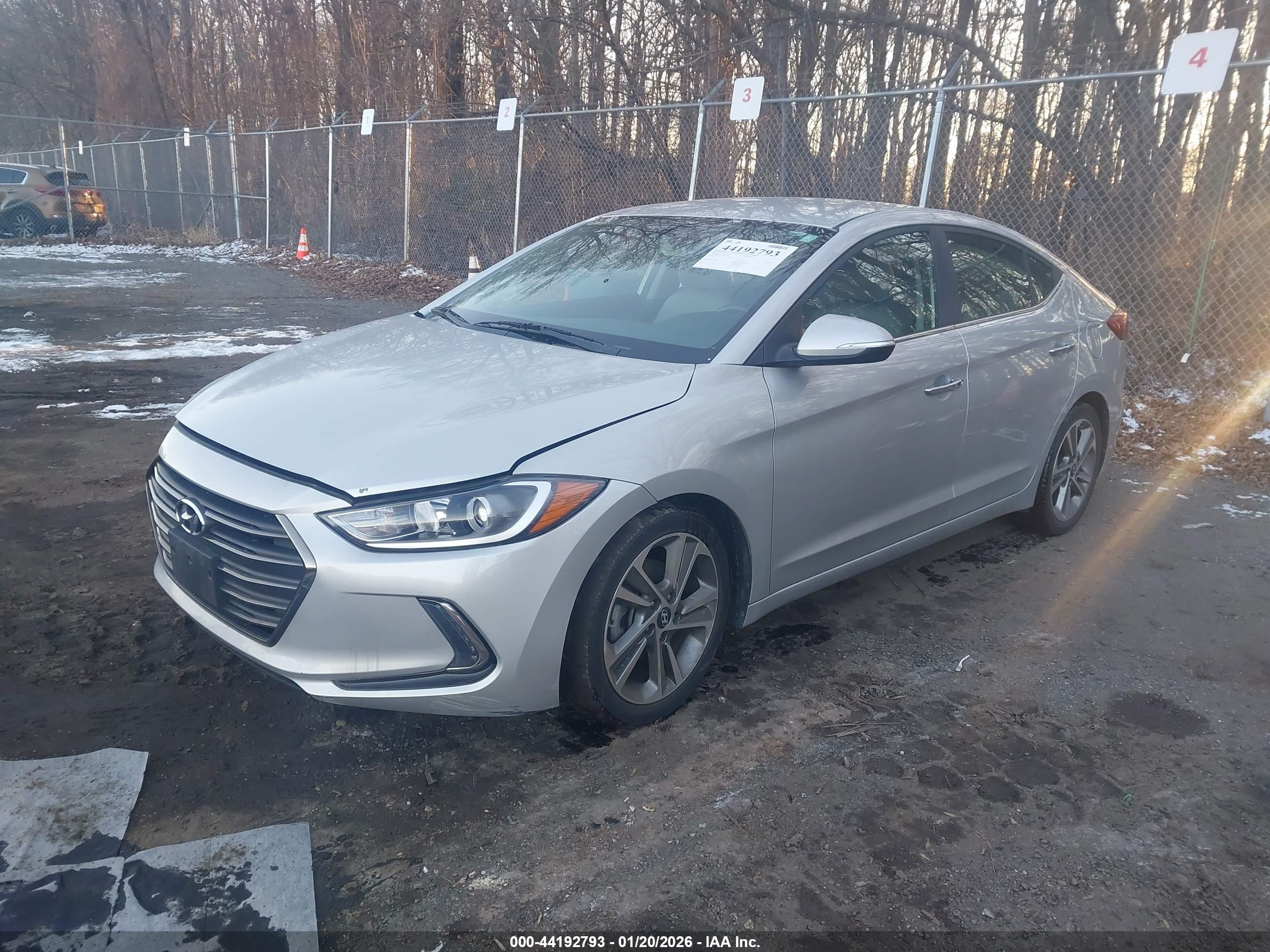 HYUNDAI ELANTRA image 2