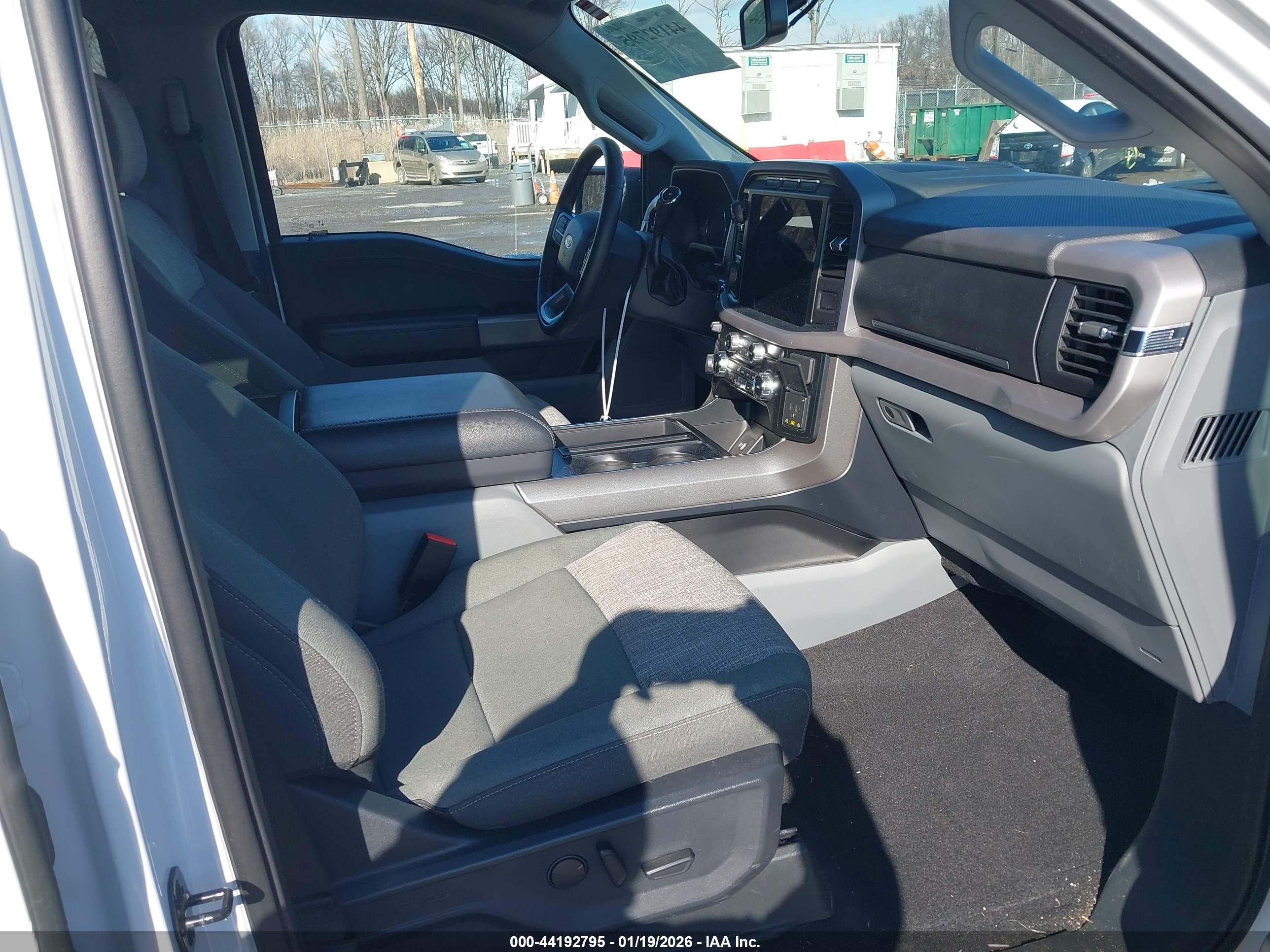 FORD F-150 image 5