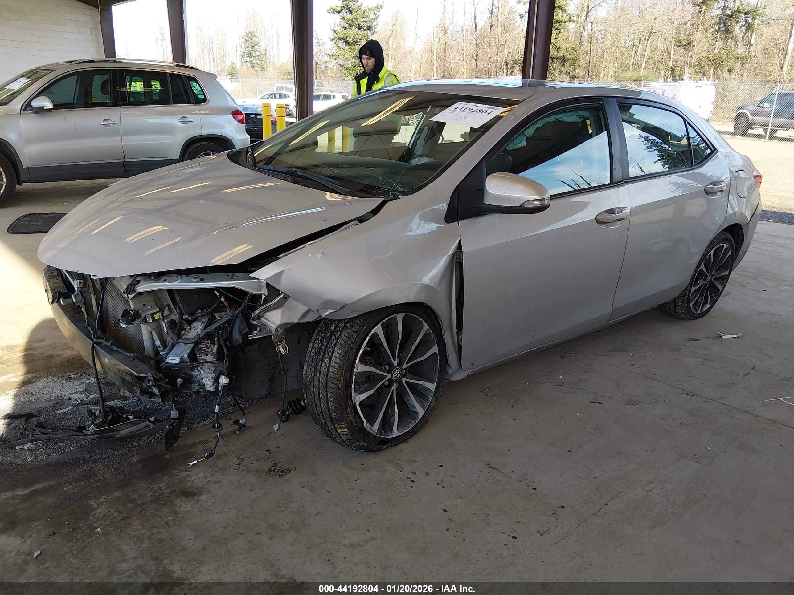 TOYOTA COROLLA image 2