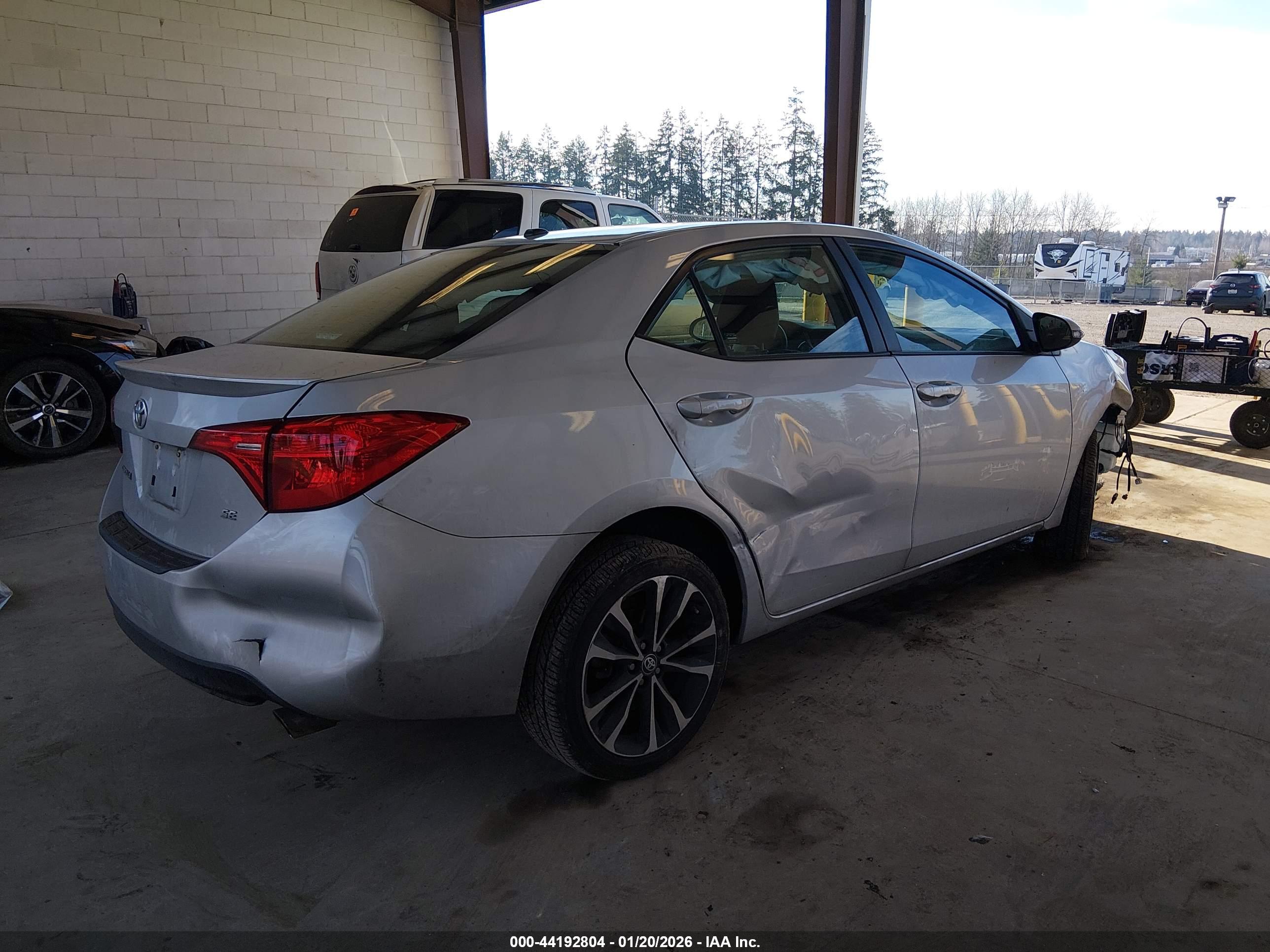 TOYOTA COROLLA image 4
