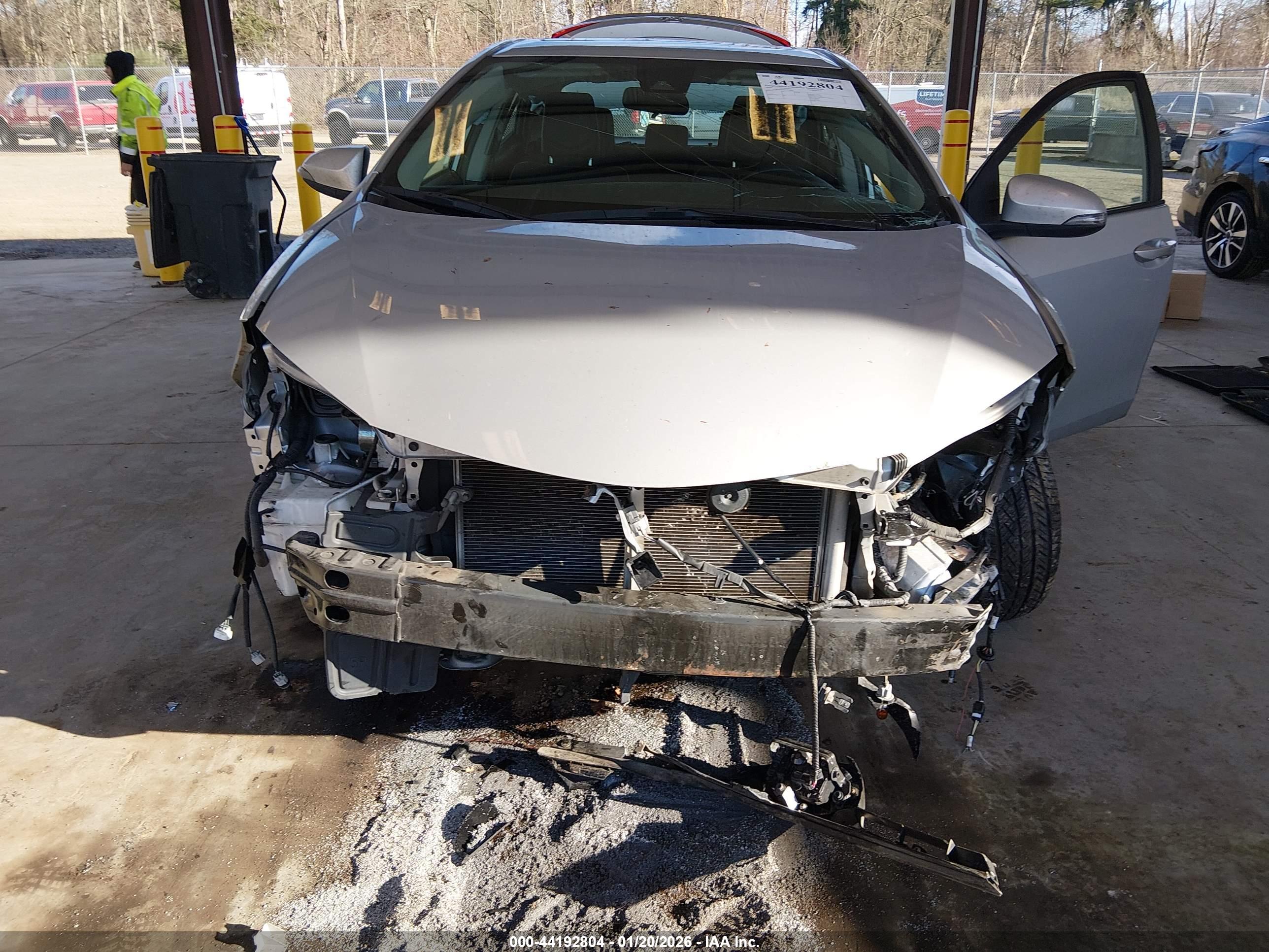 TOYOTA COROLLA image 6