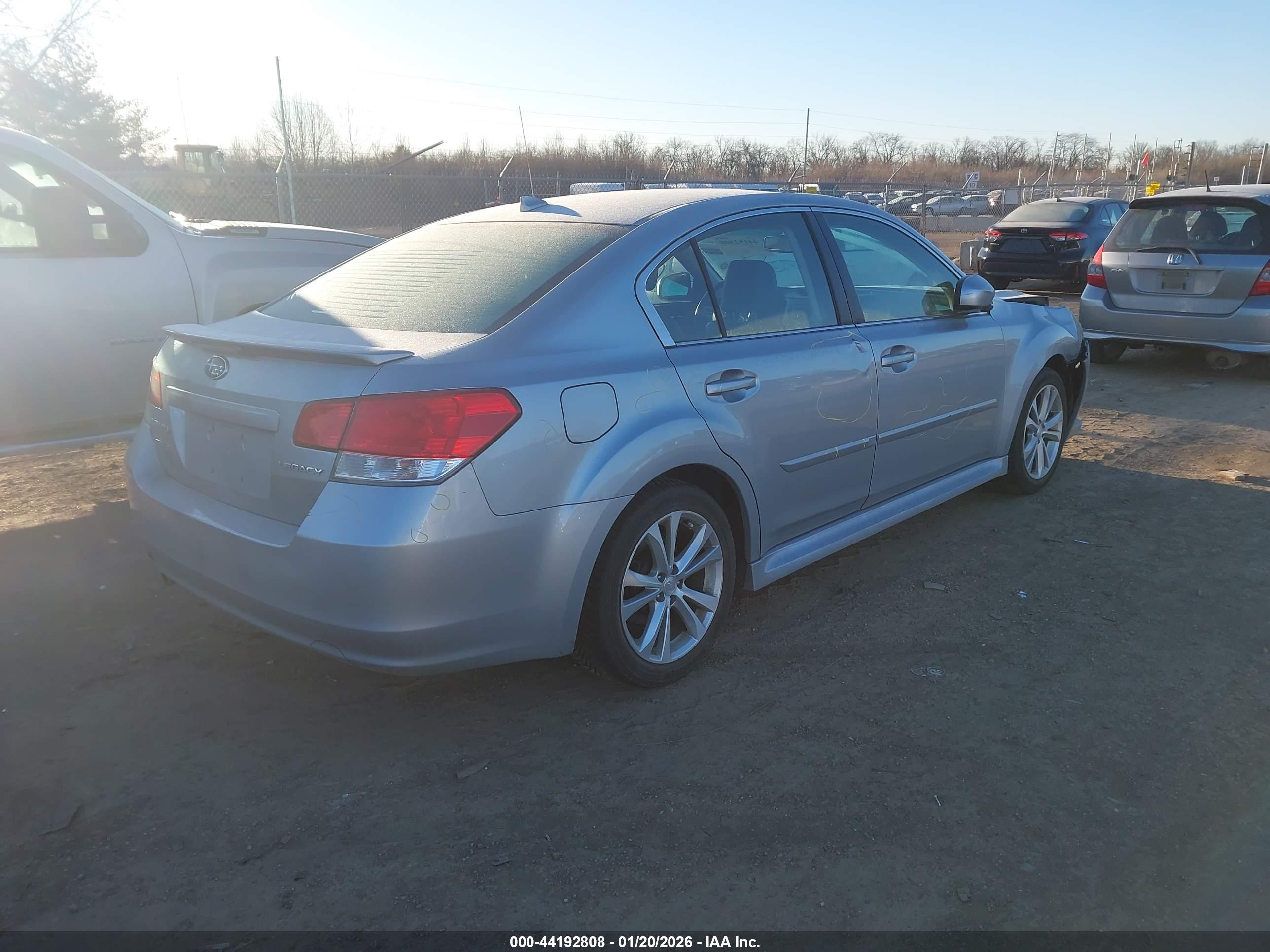 SUBARU LEGACY image 4