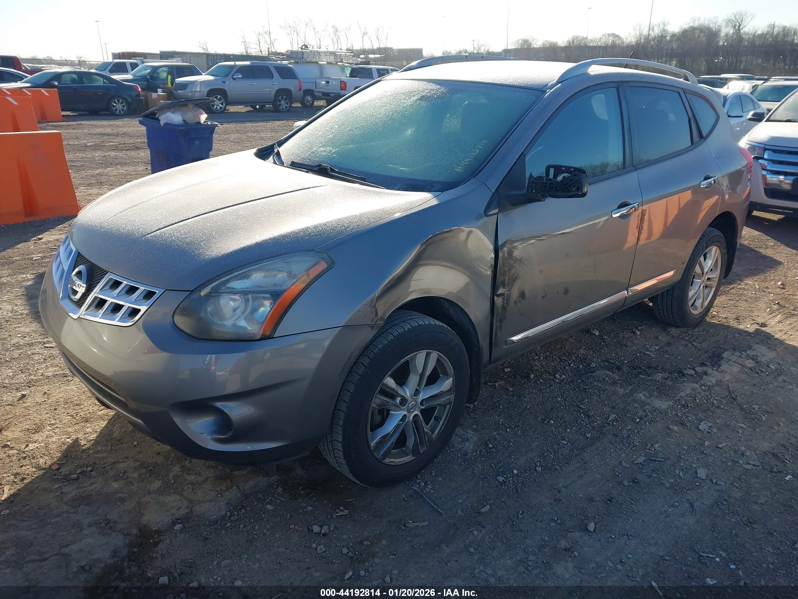 NISSAN ROGUE image 2