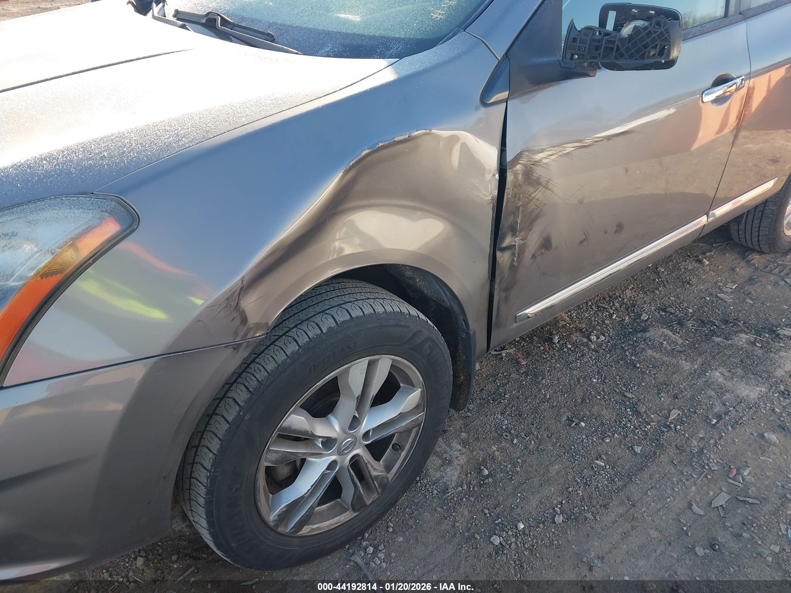 NISSAN ROGUE image 6