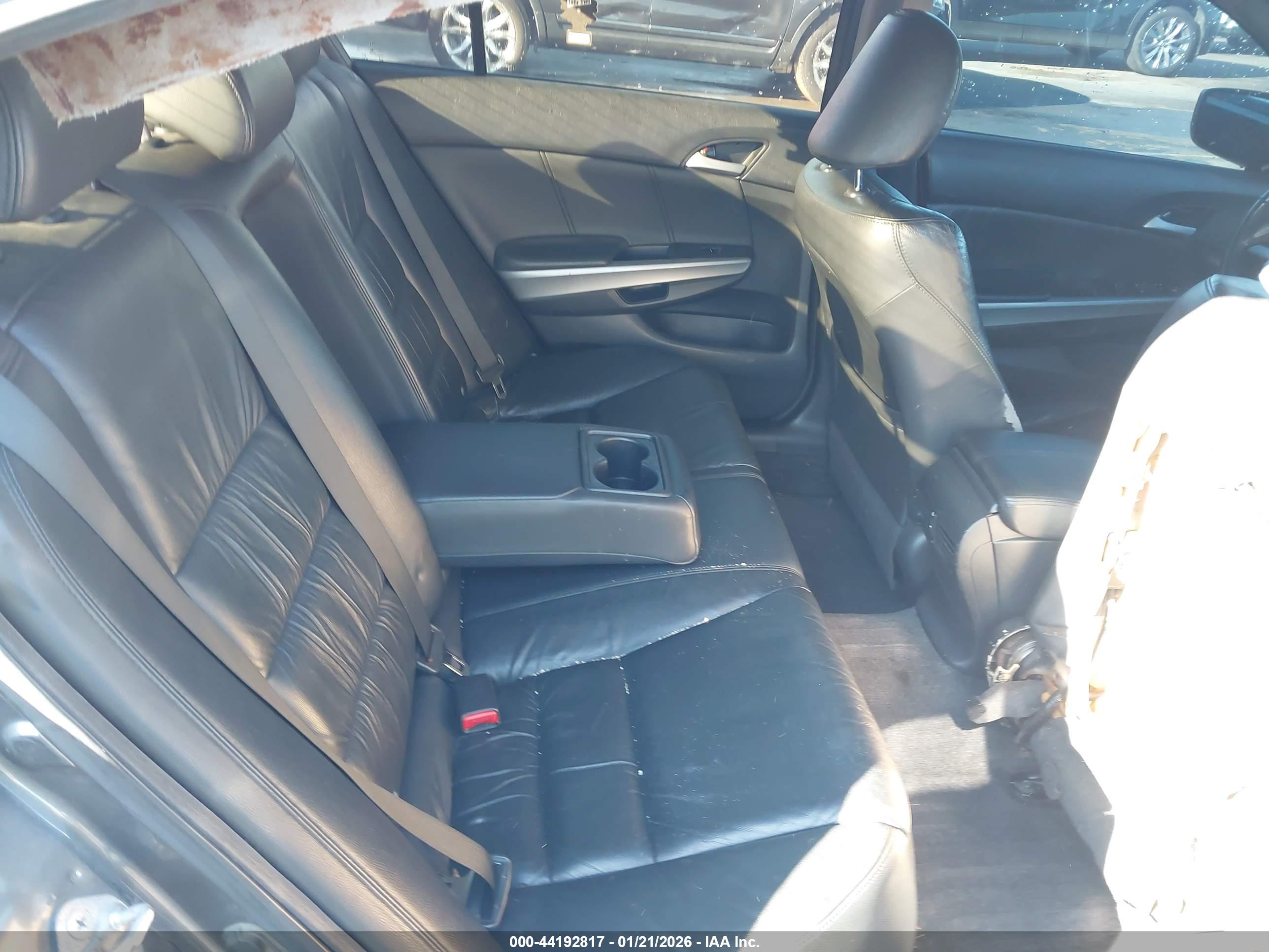 HONDA ACCORD image 8