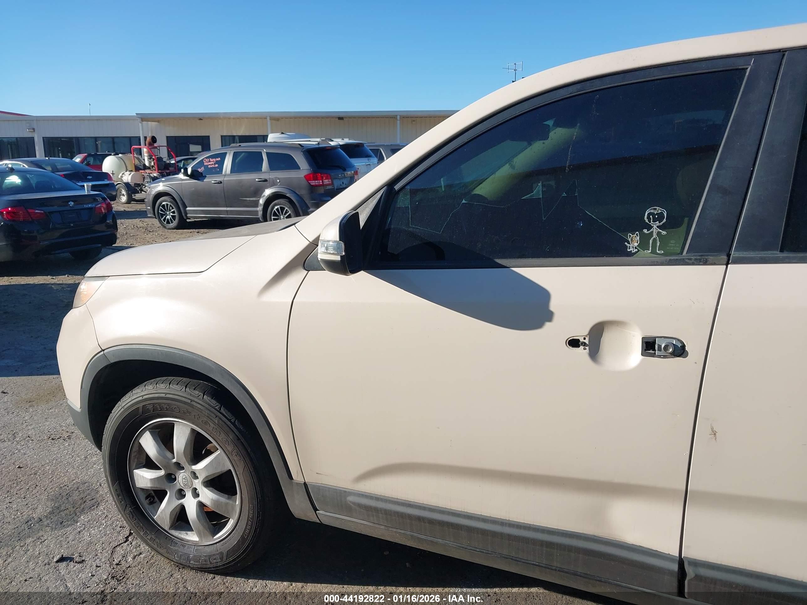 KIA SORENTO image 6