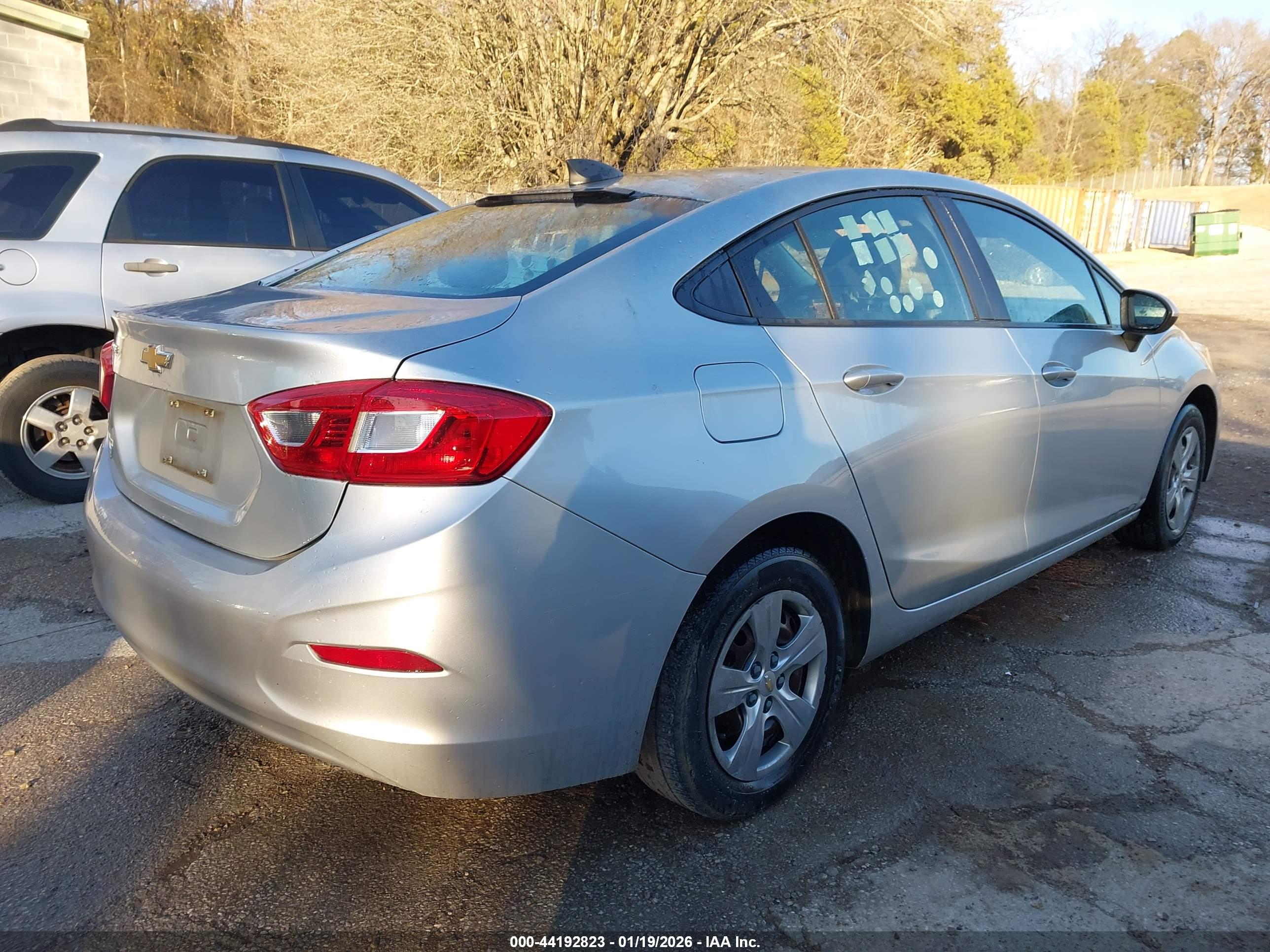 CHEVROLET CRUZE image 4