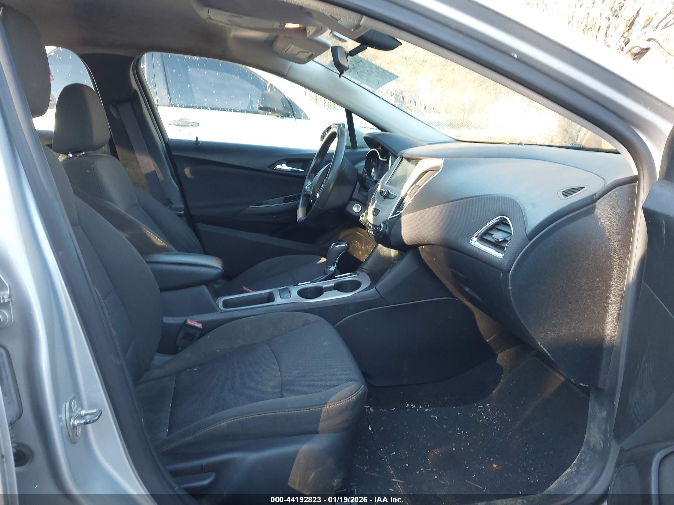CHEVROLET CRUZE image 5