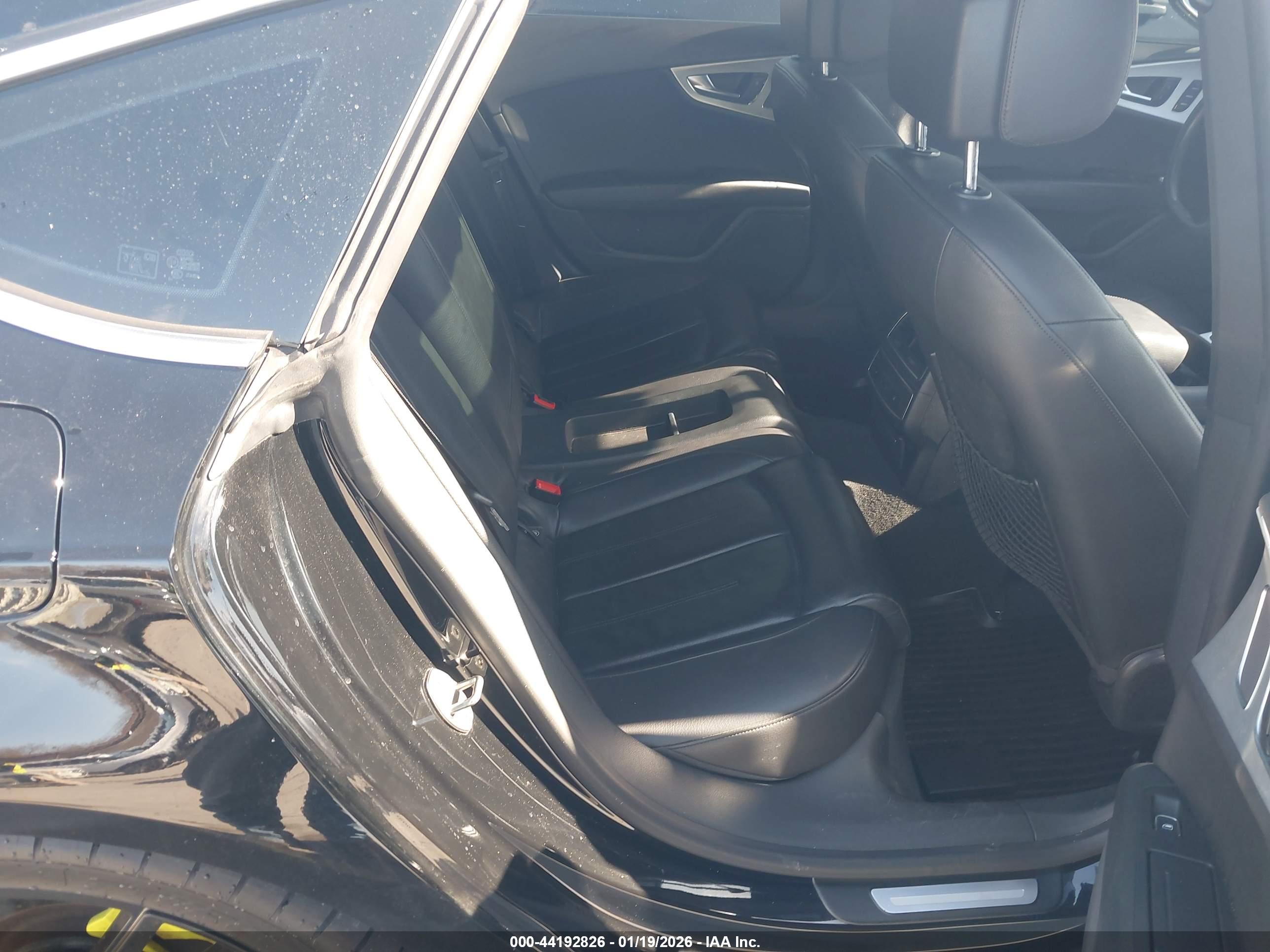 AUDI A7 image 8