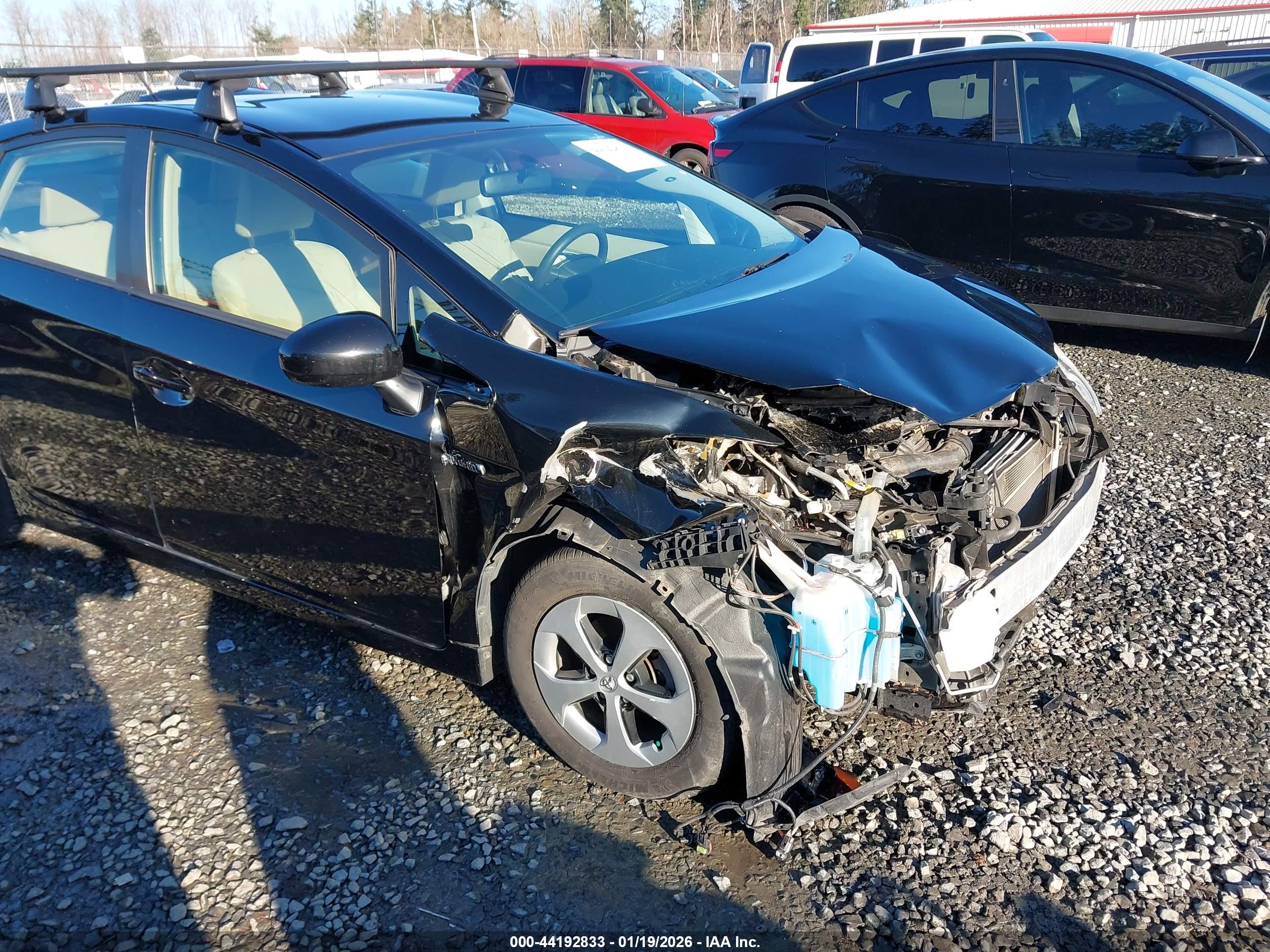 TOYOTA PRIUS image 6