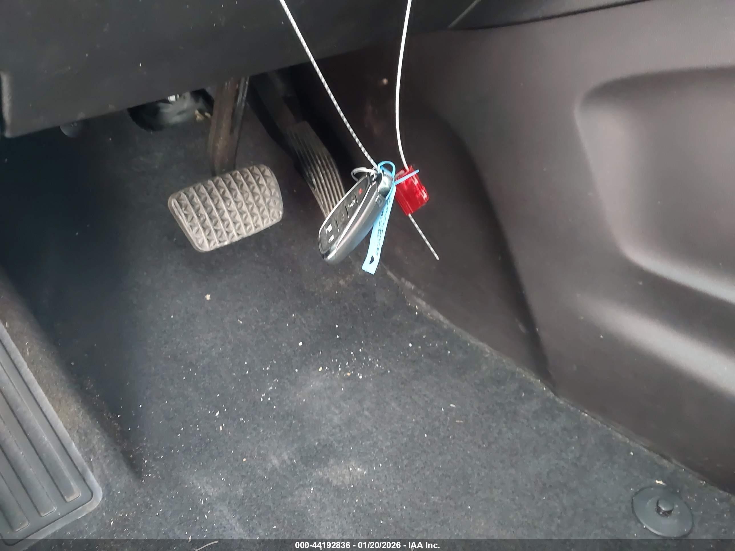 CHEVROLET EQUINOX image 11