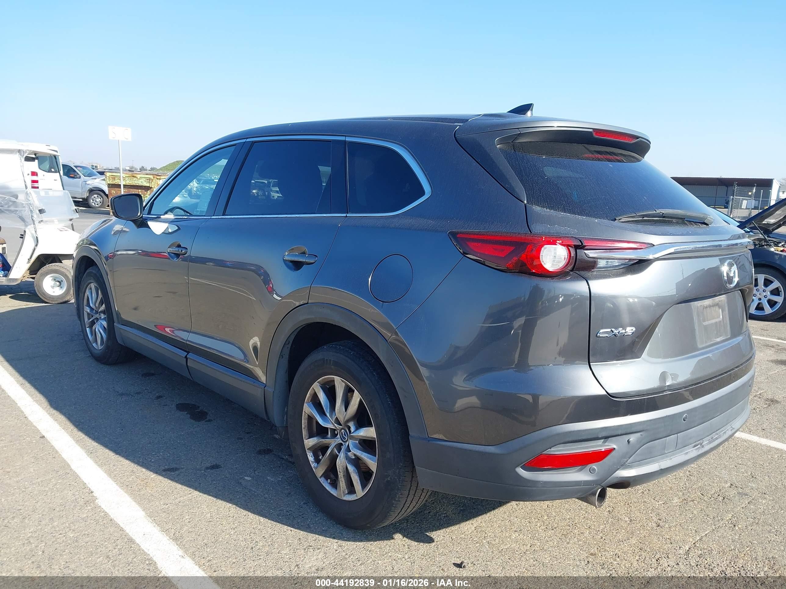 MAZDA CX-9 image 3