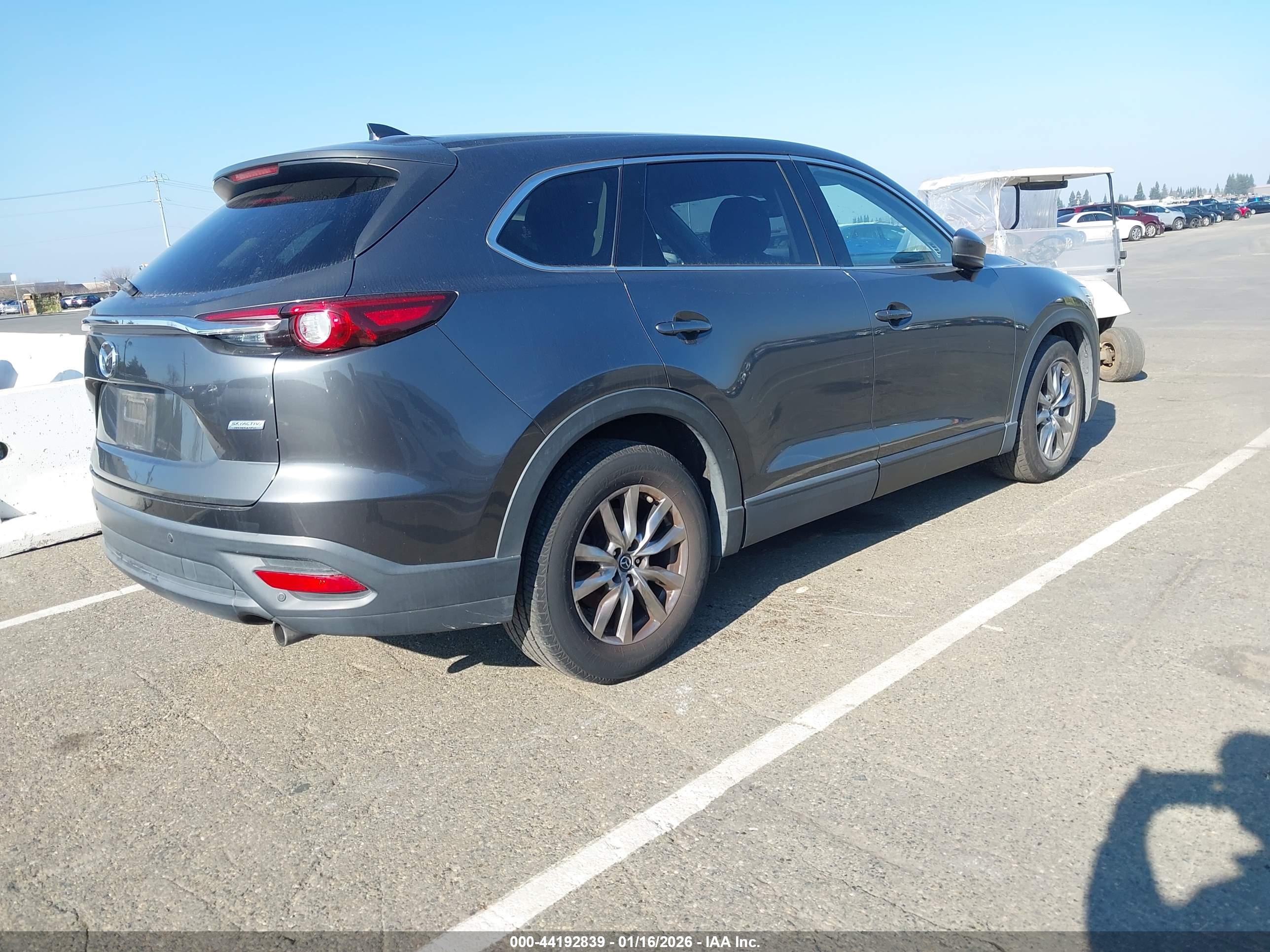 MAZDA CX-9 image 4