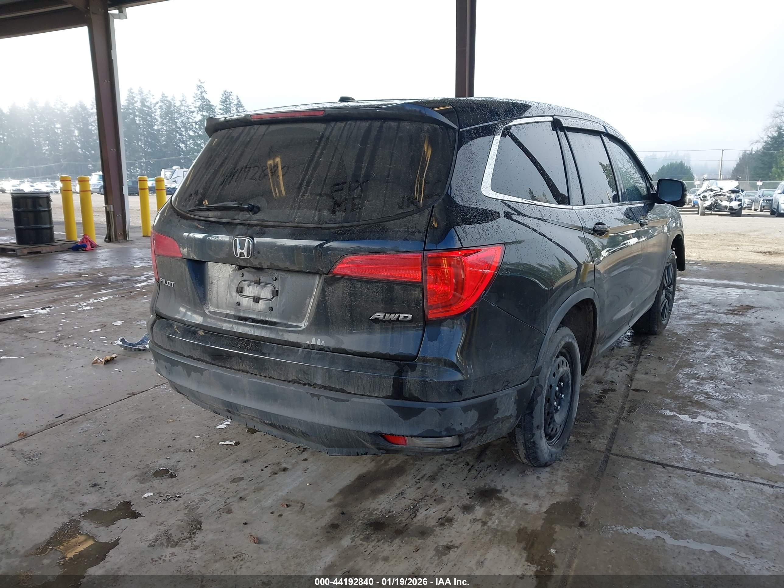 HONDA PILOT image 4