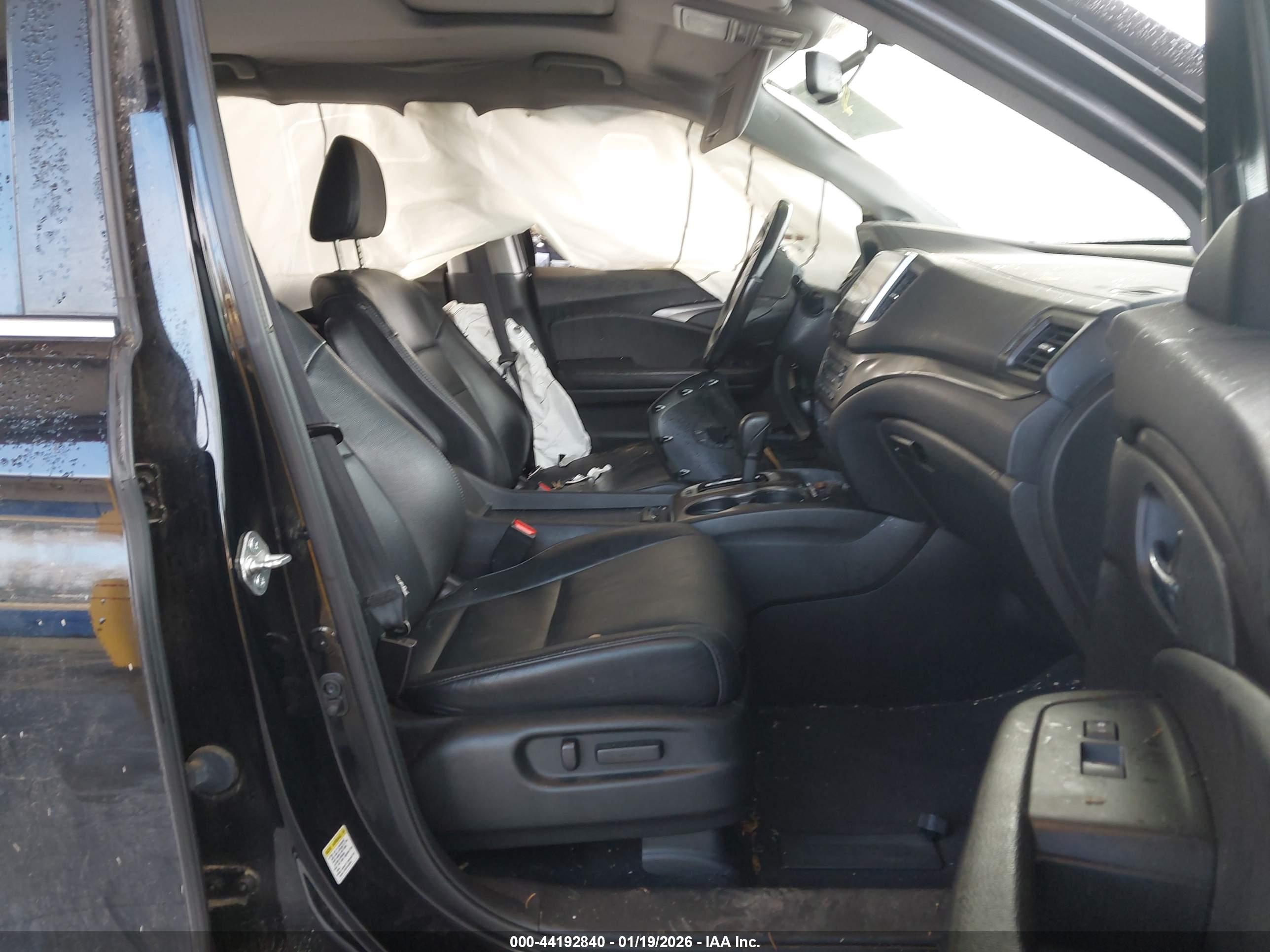 HONDA PILOT image 5
