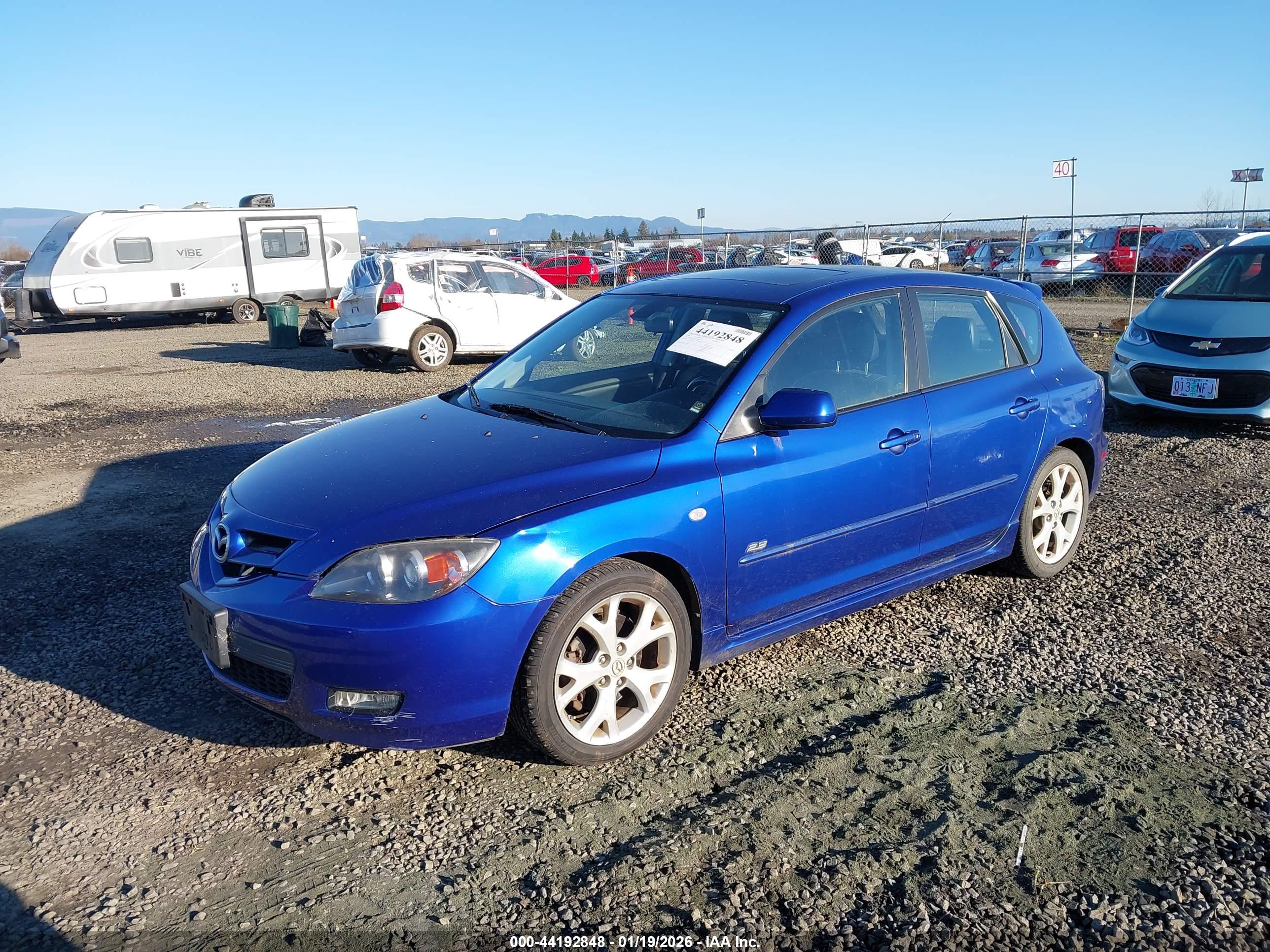 MAZDA MAZDA3 image 2