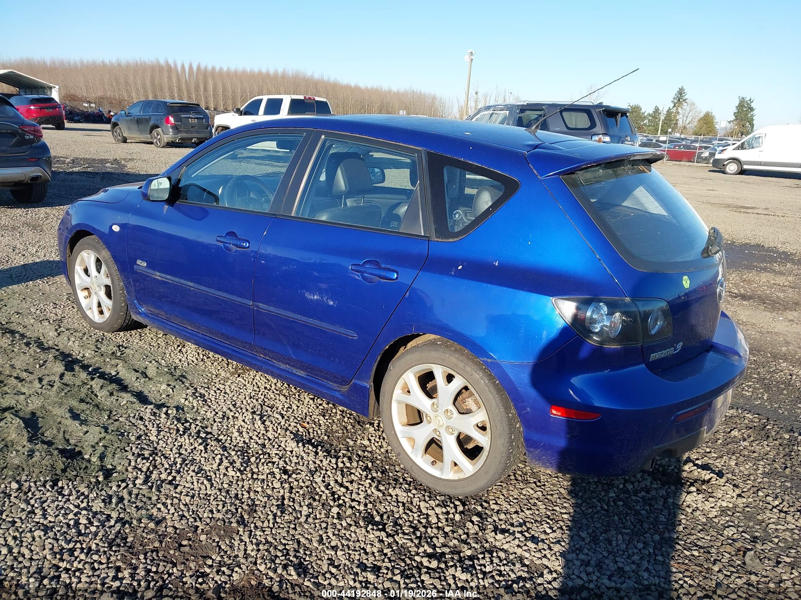 MAZDA MAZDA3 image 3