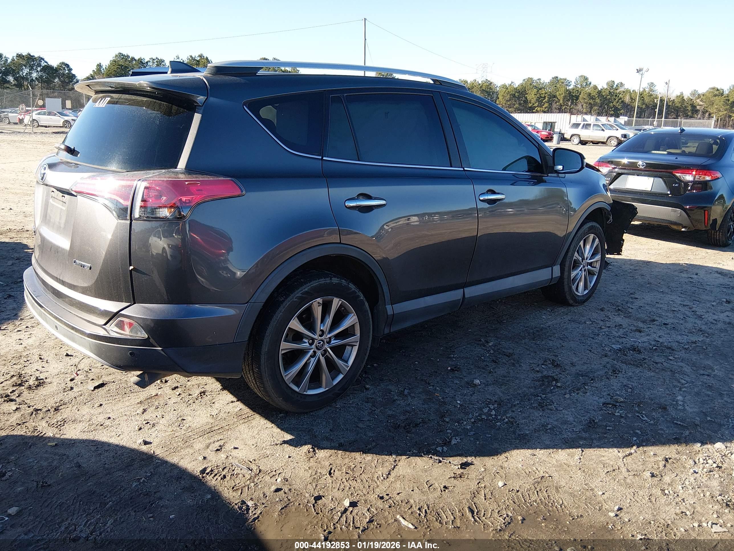 TOYOTA RAV4 image 4