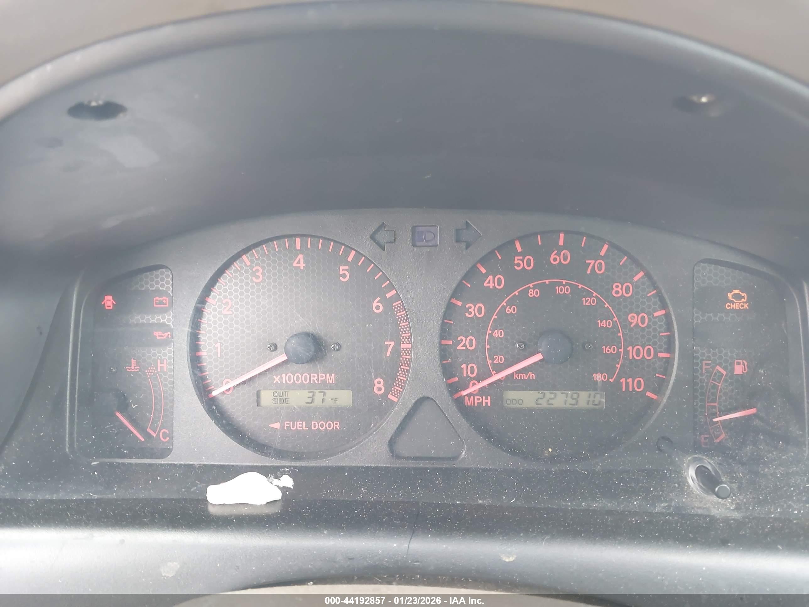TOYOTA COROLLA image 7