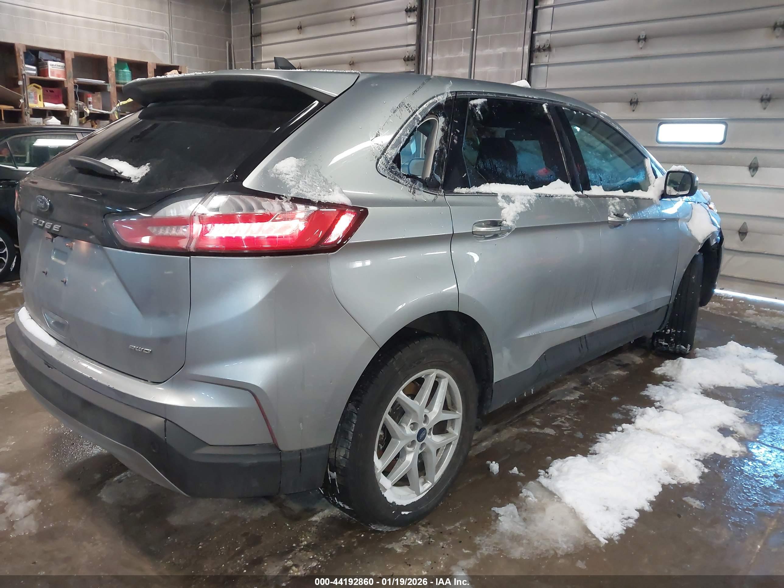 FORD EDGE image 4