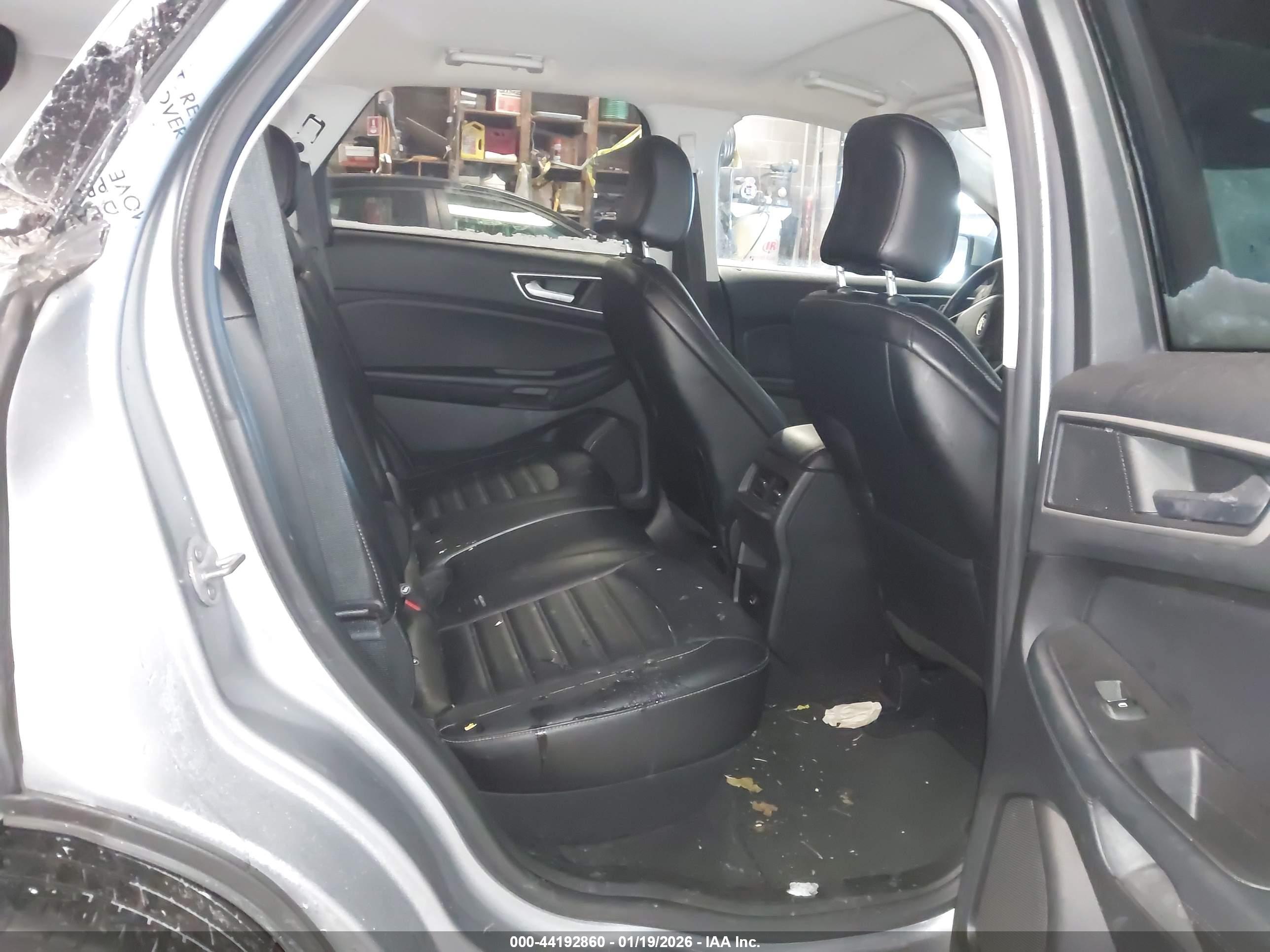 FORD EDGE image 8