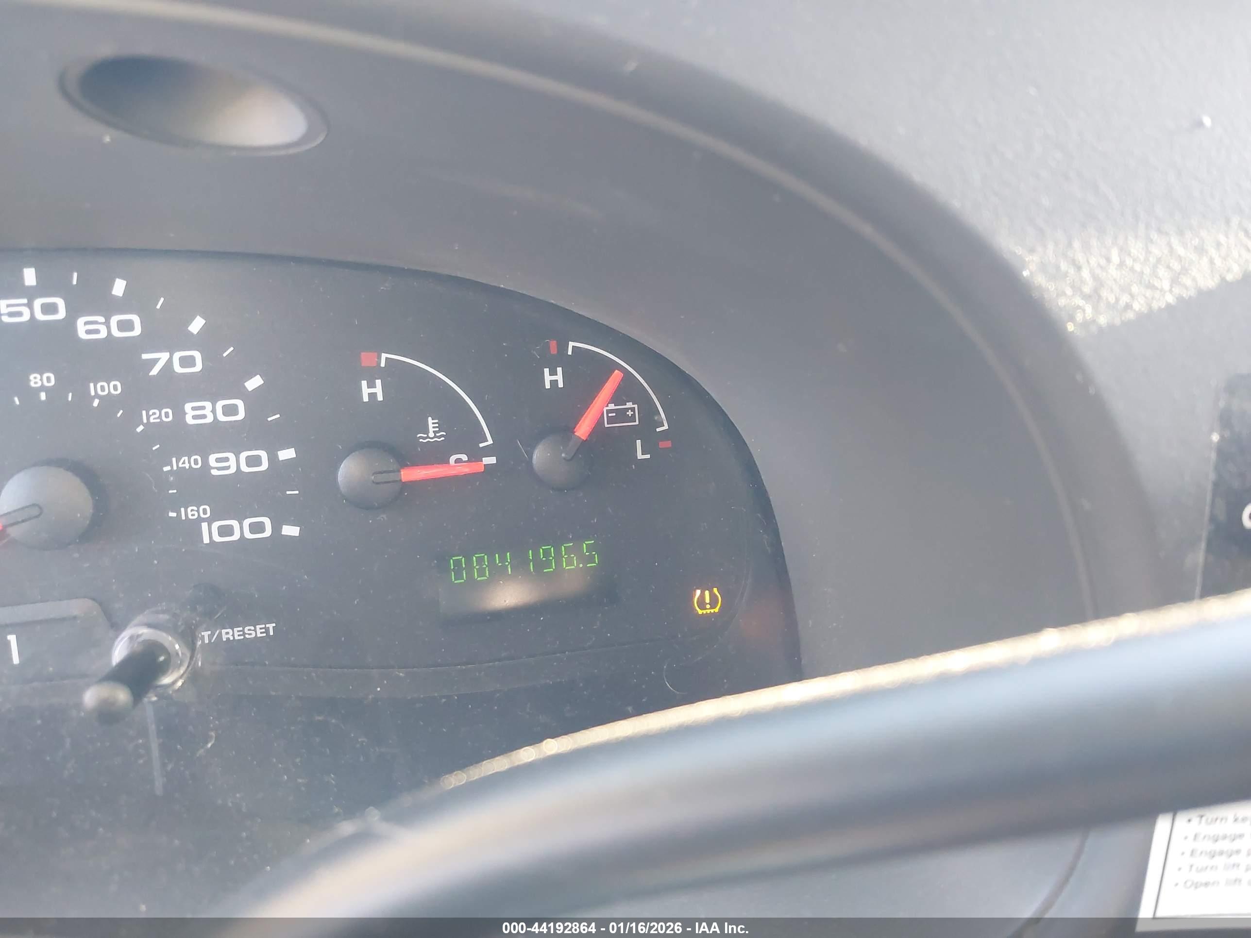 FORD E-350 image 7