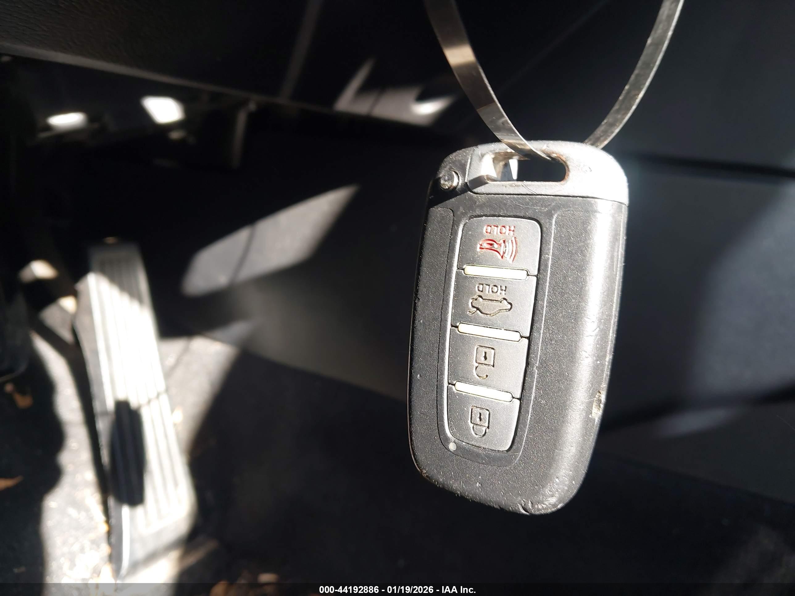 HYUNDAI SONATA image 11