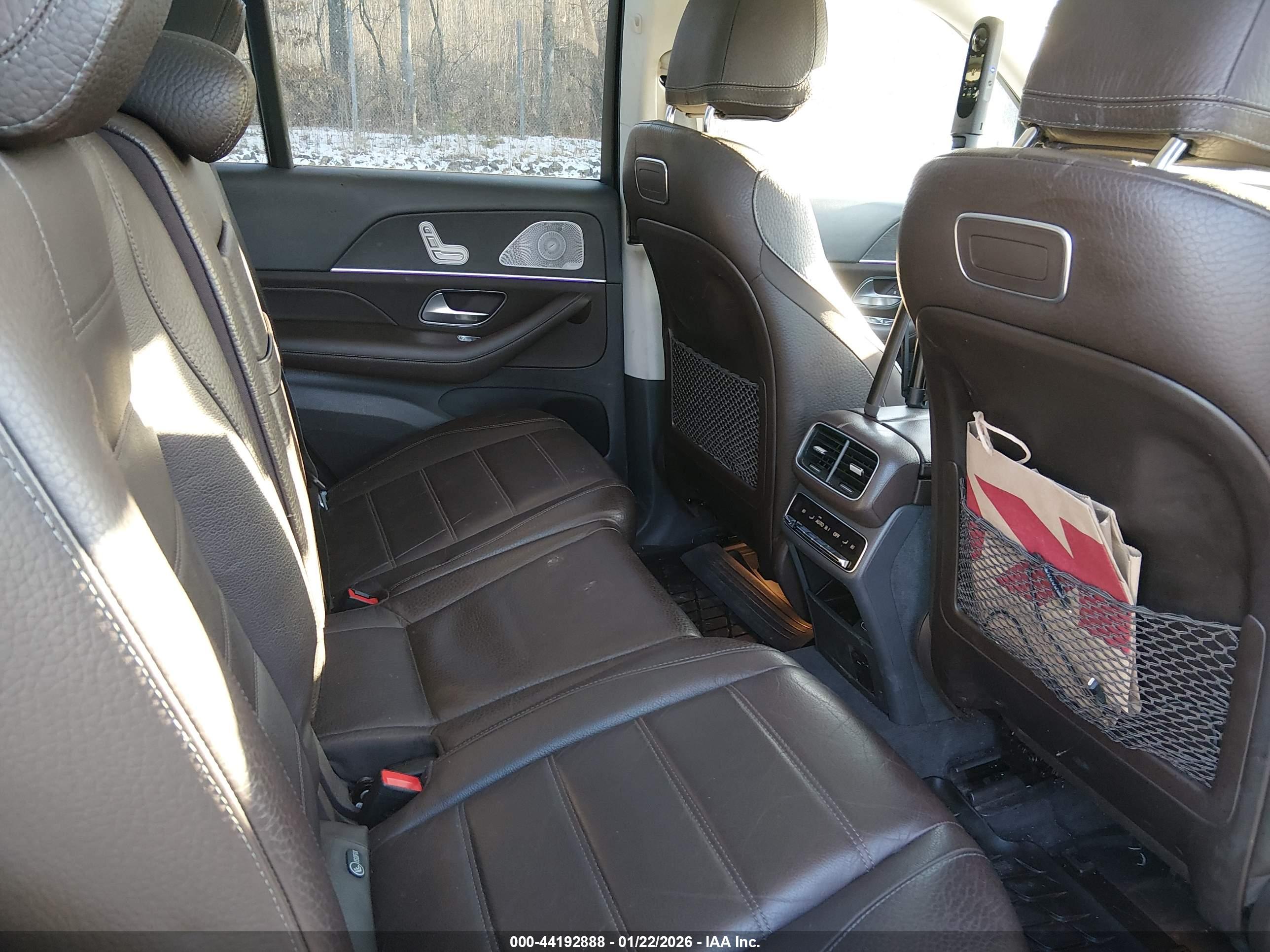 MERCEDES-BENZ GLE image 8