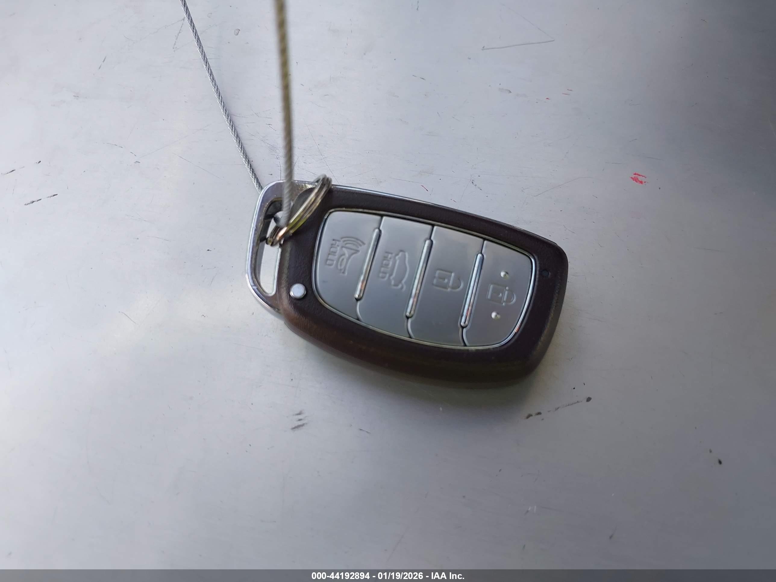 HYUNDAI SONATA image 11