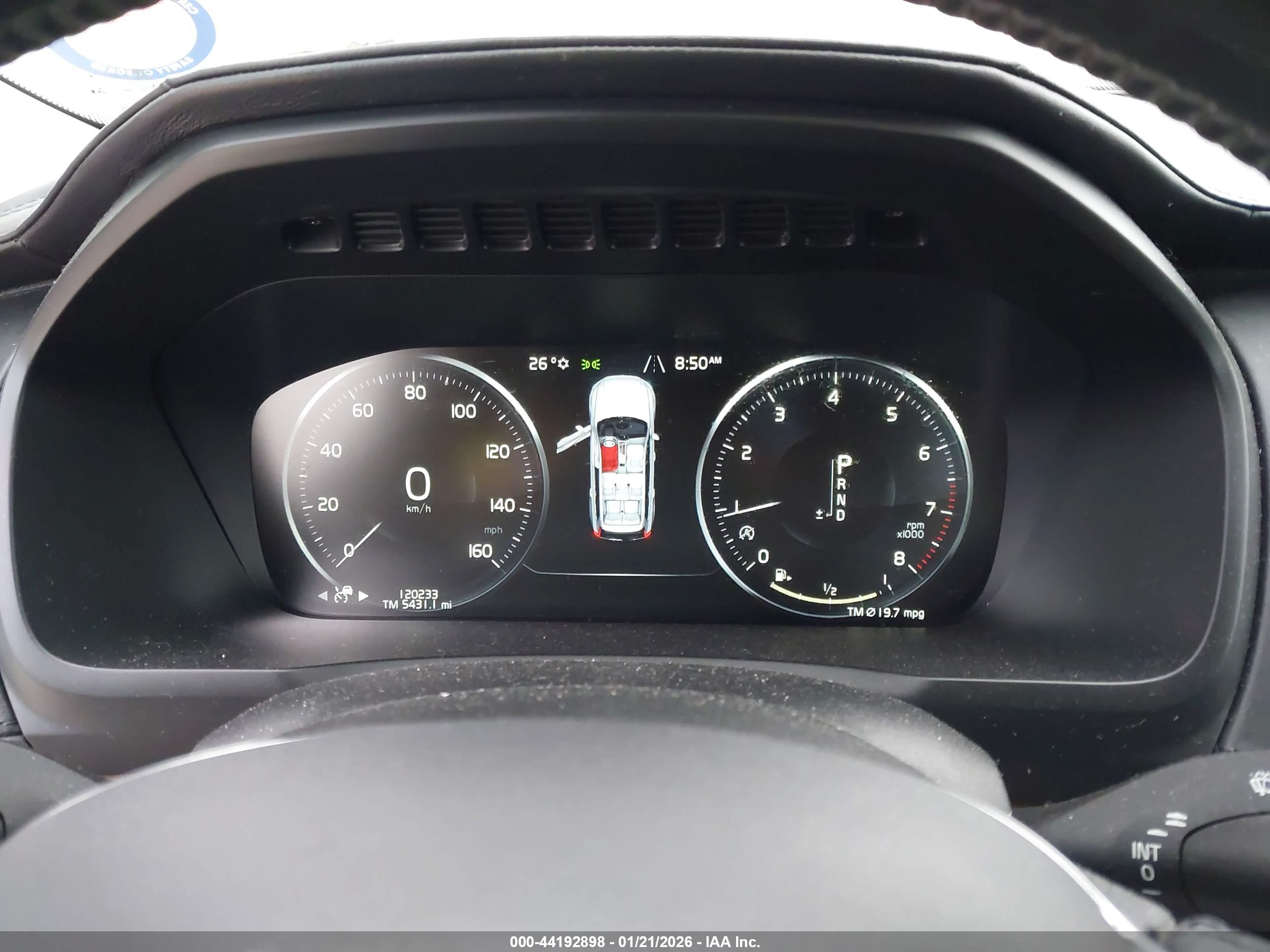 VOLVO XC90 image 7