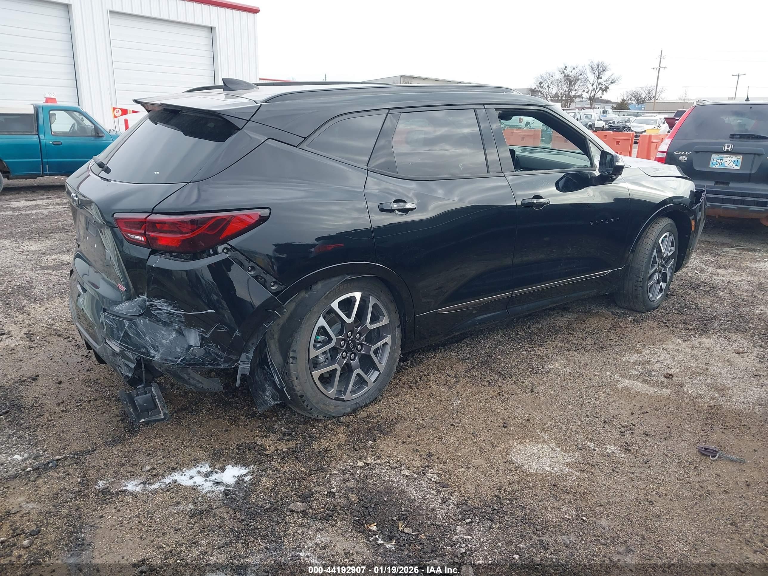 CHEVROLET BLAZER image 6