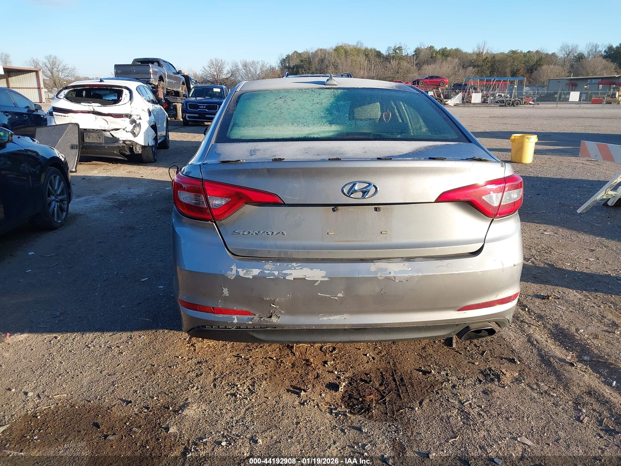 HYUNDAI SONATA image 6