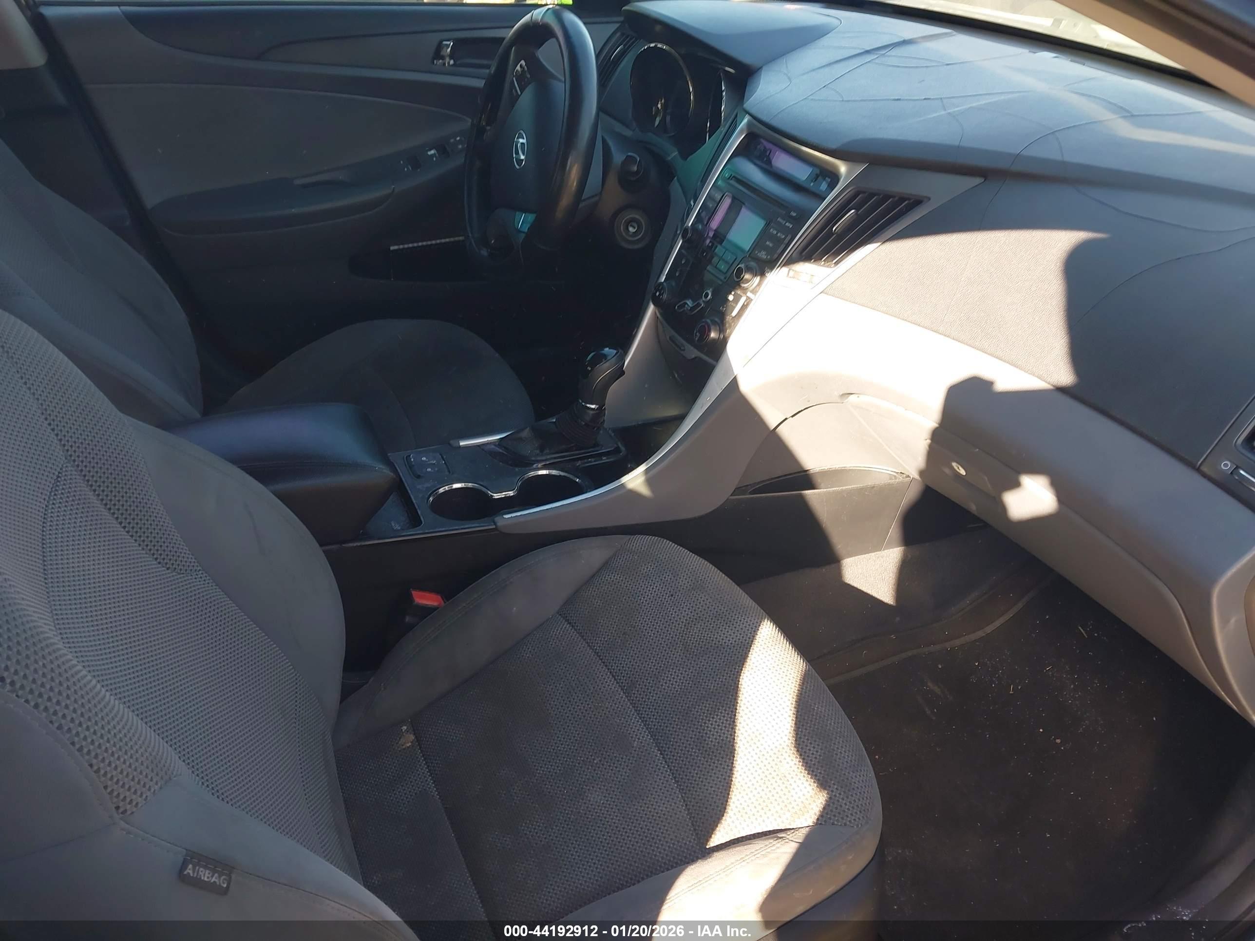 HYUNDAI SONATA image 5