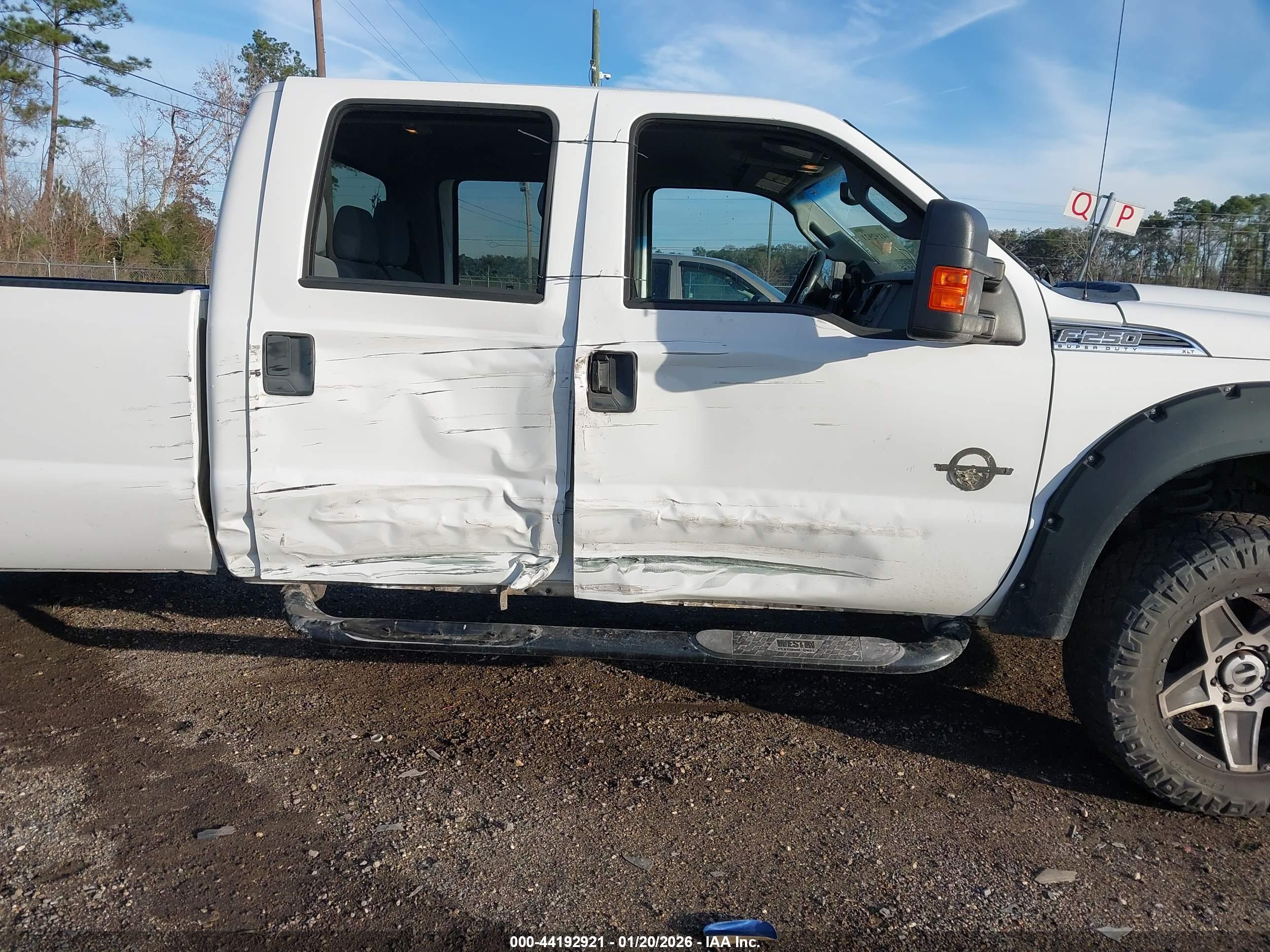FORD F-250 image 6
