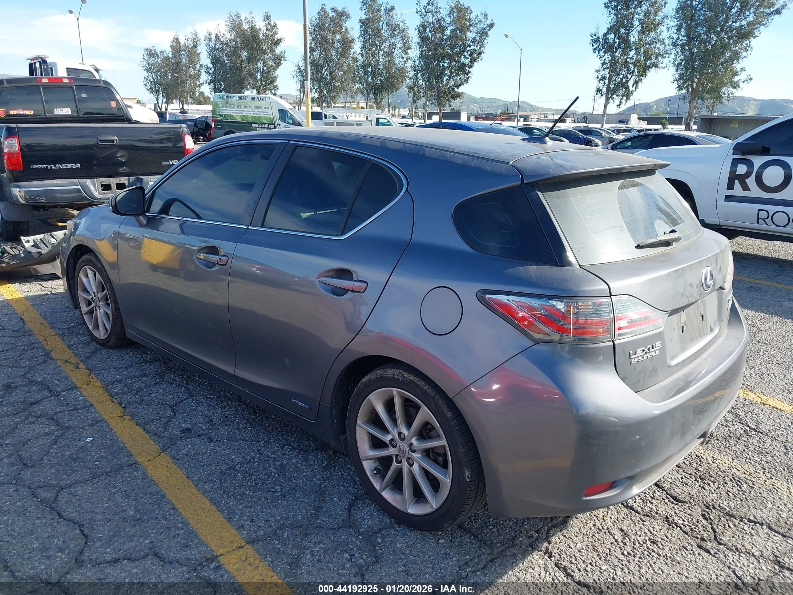 LEXUS CT image 3