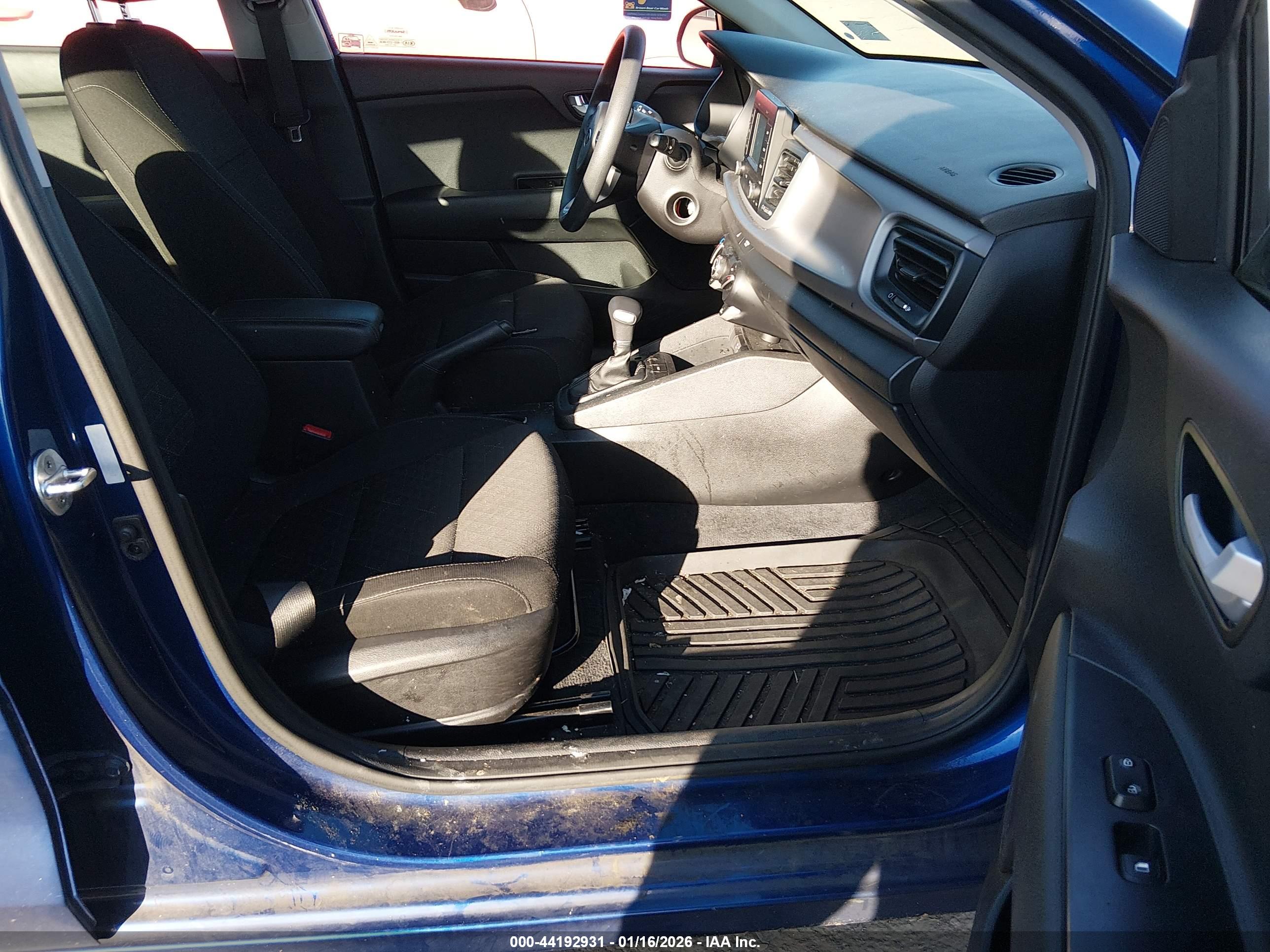 KIA RIO image 5
