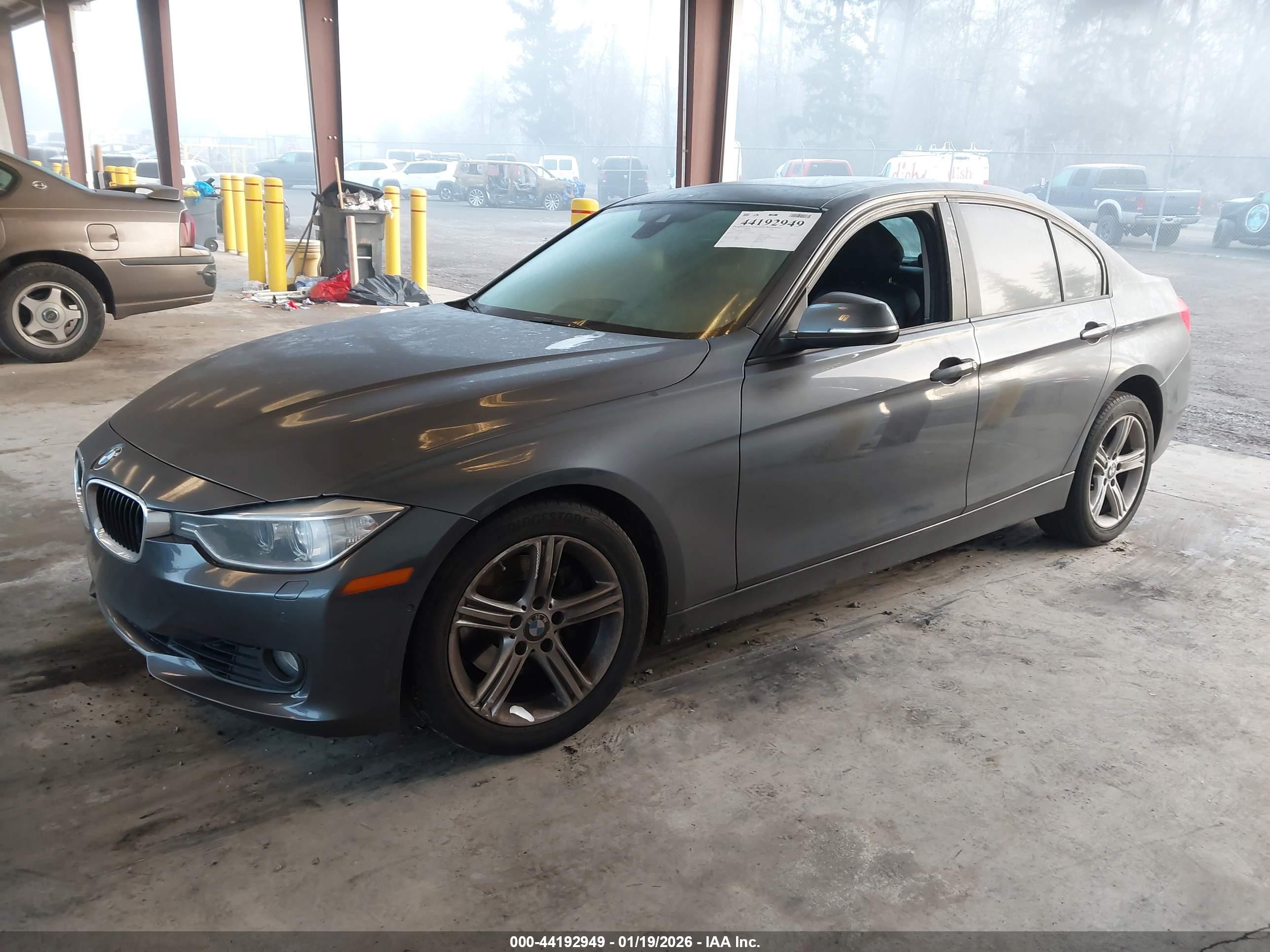 BMW 328I image 2